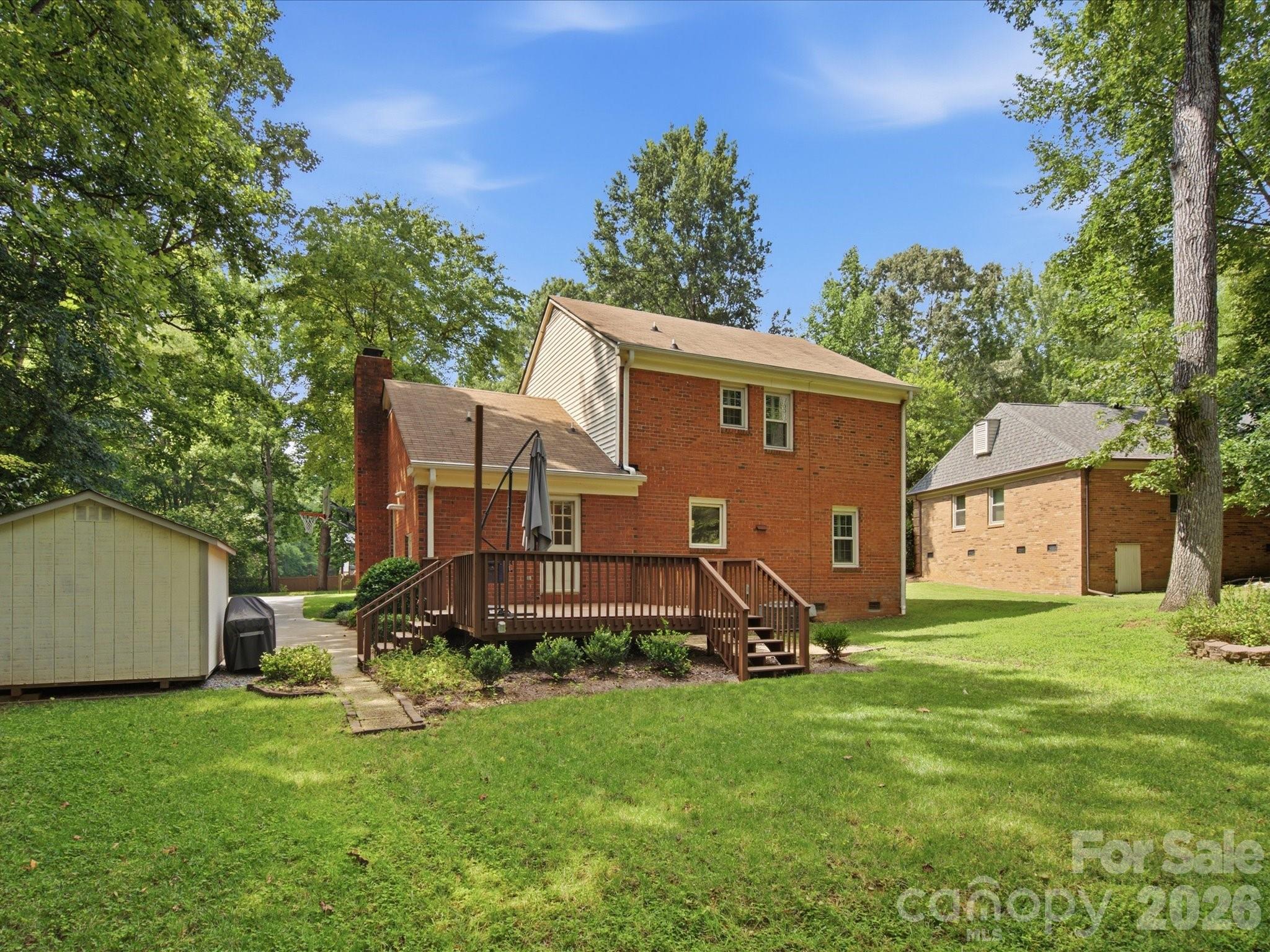 9732 Leeswood Lane Property Photo 28