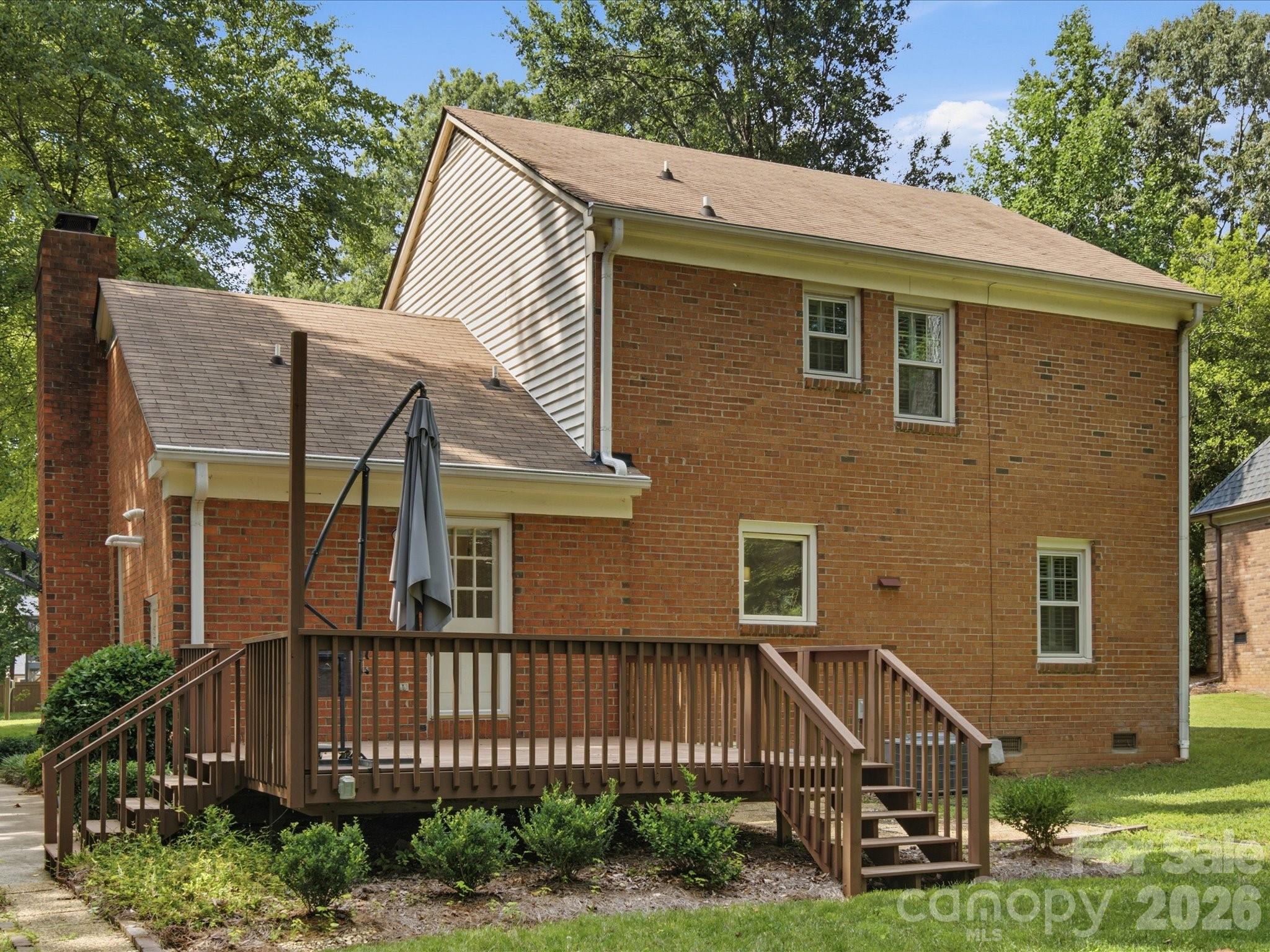 9732 Leeswood Lane Property Photo 29