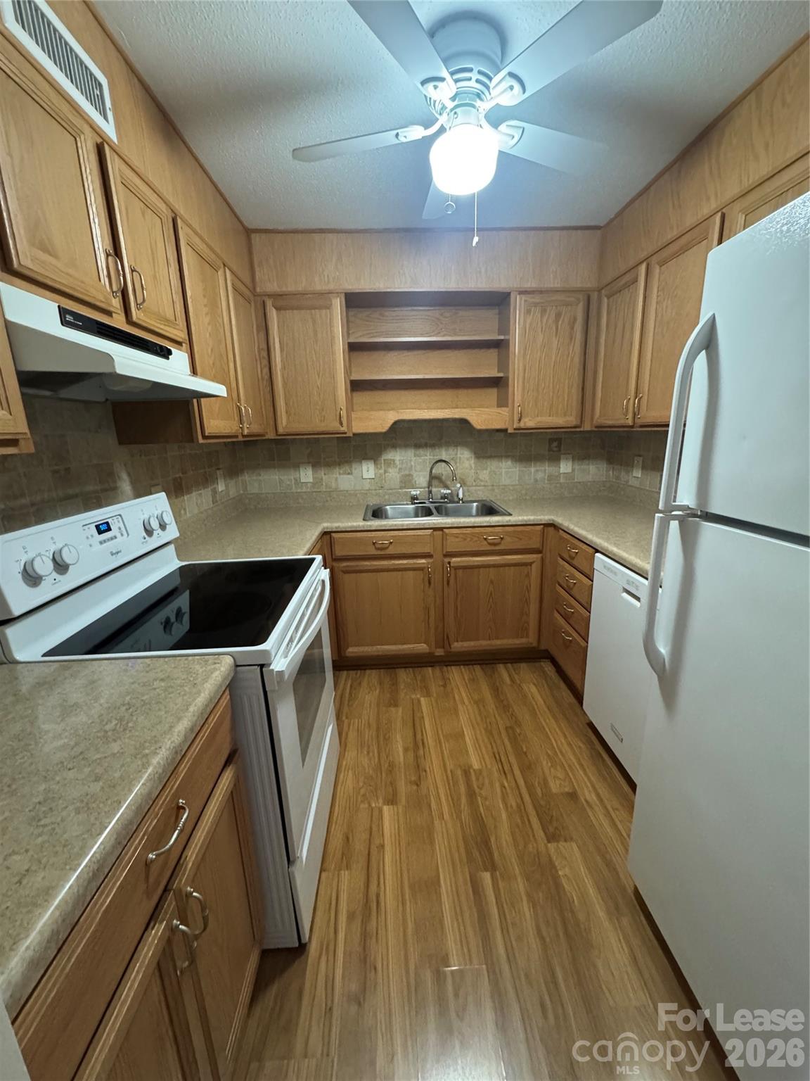 2120 S Main Street Property Photo 6