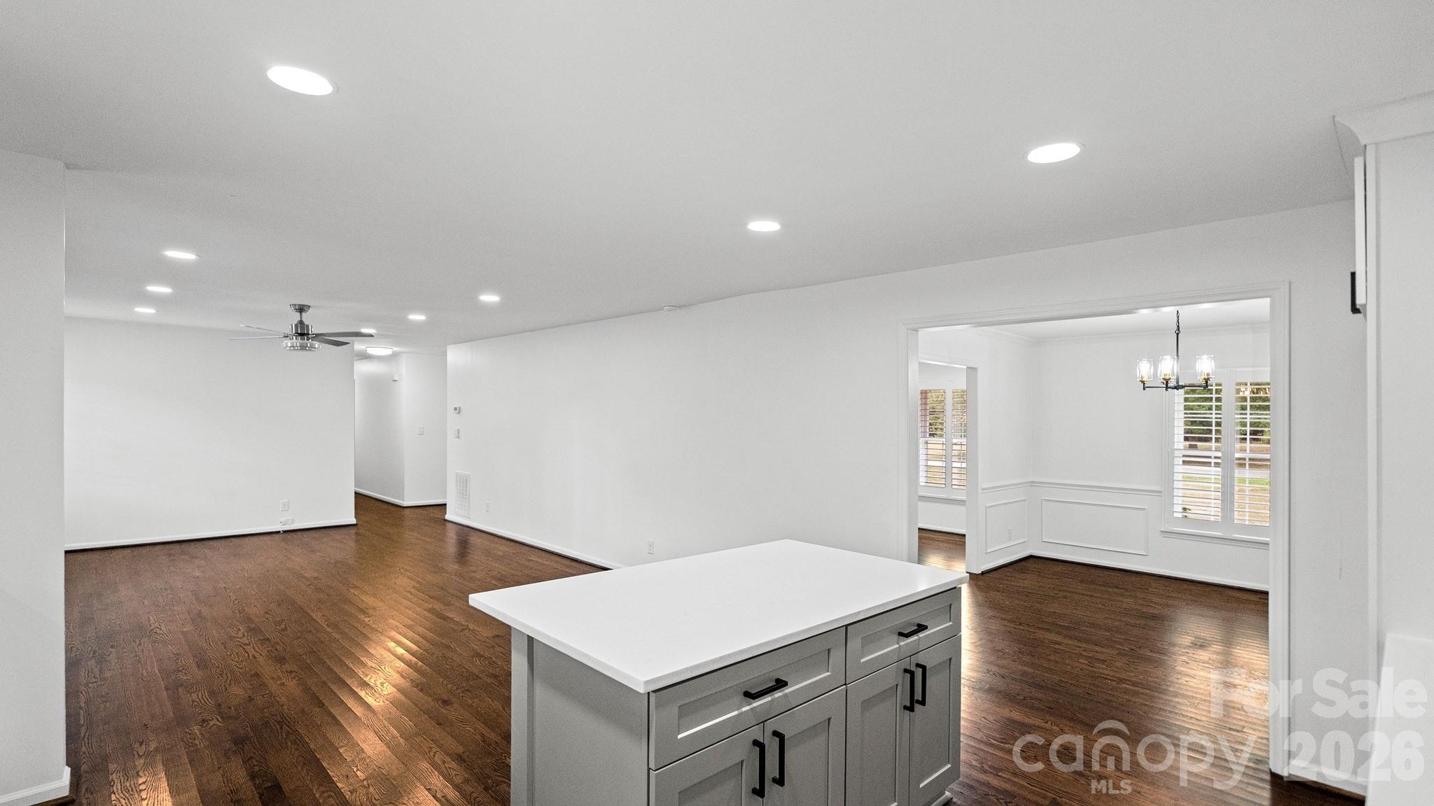 2222 Kings Drive Property Photo 11