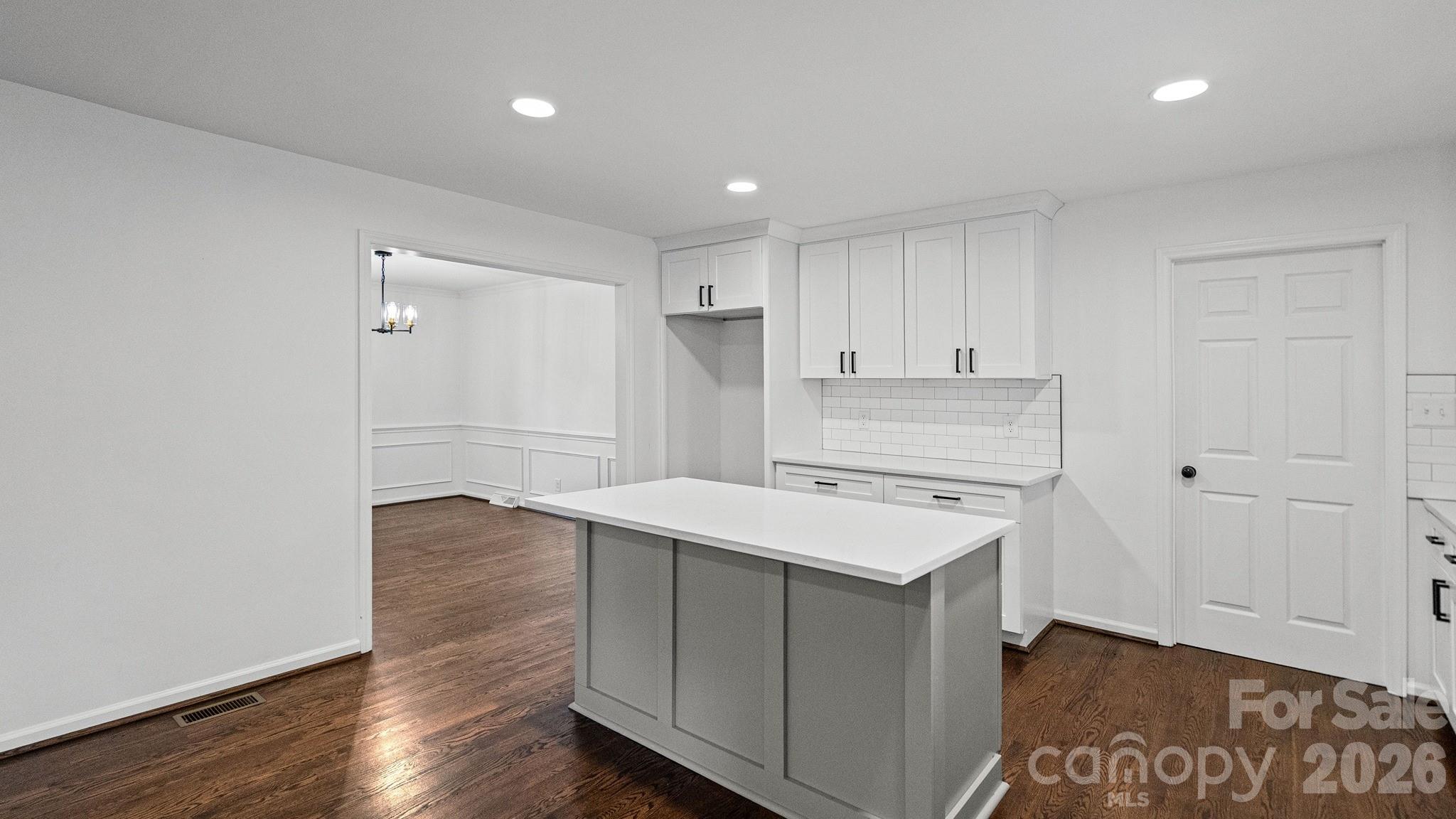 2222 Kings Drive Property Photo 12