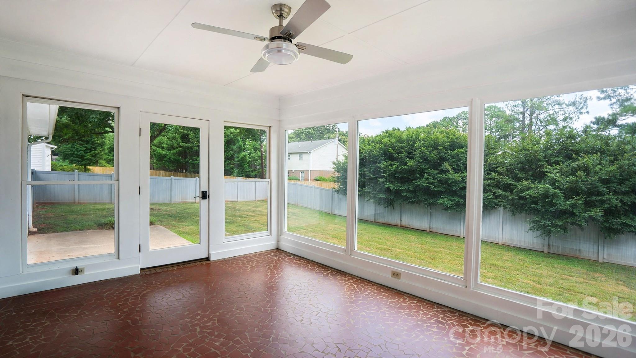2222 Kings Drive Property Photo 20