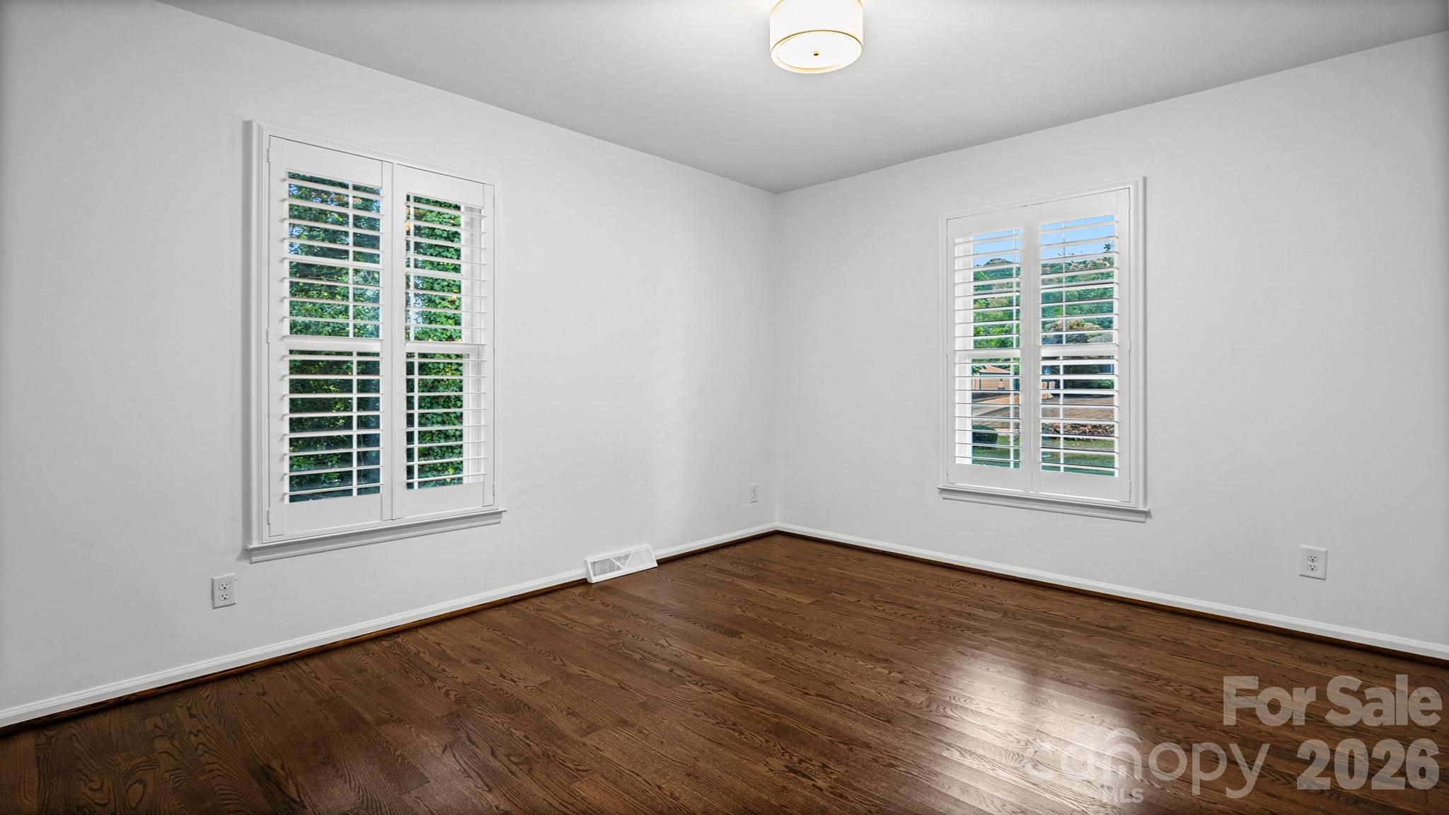 2222 Kings Drive Property Photo 23