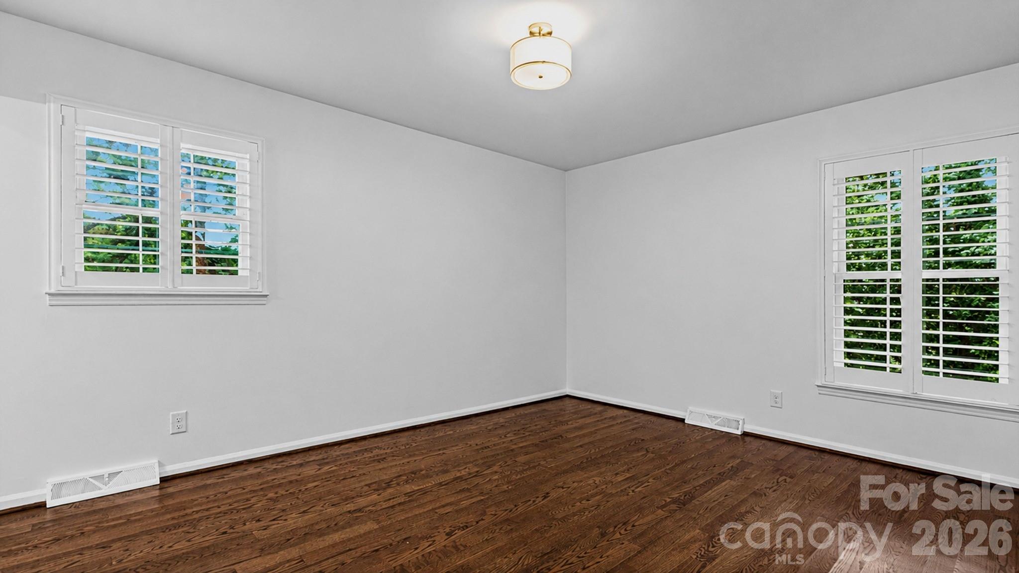 2222 Kings Drive Property Photo 24
