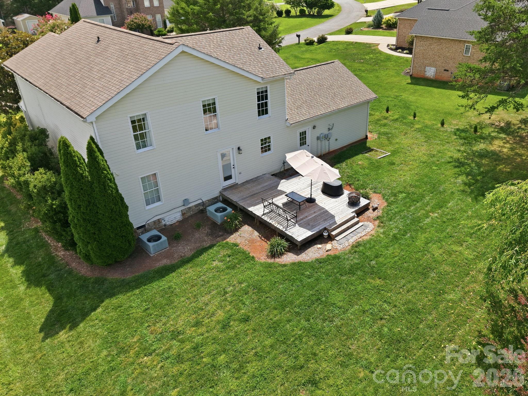 63 Frost Lane Property Photo 10