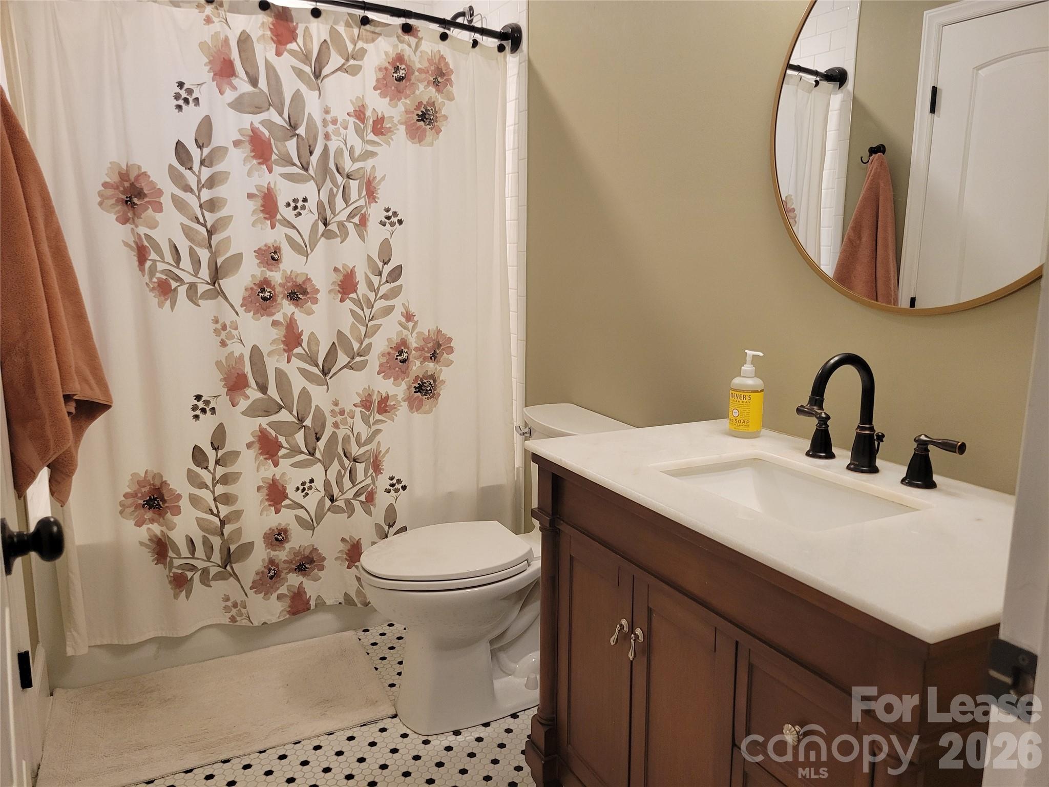 1338 Dresden Drive Property Photo 8