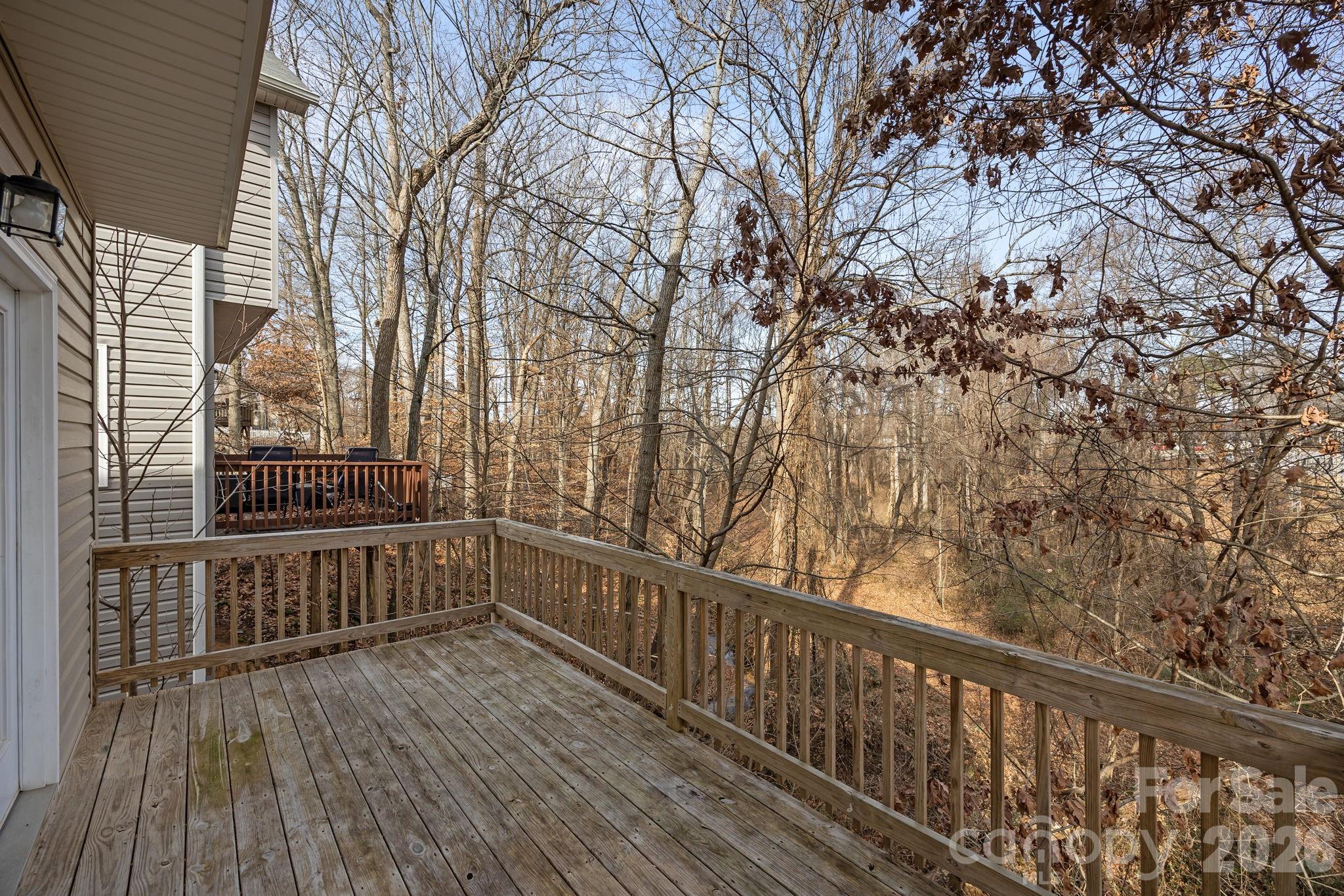 115 Lookout Point Place Property Photo 10