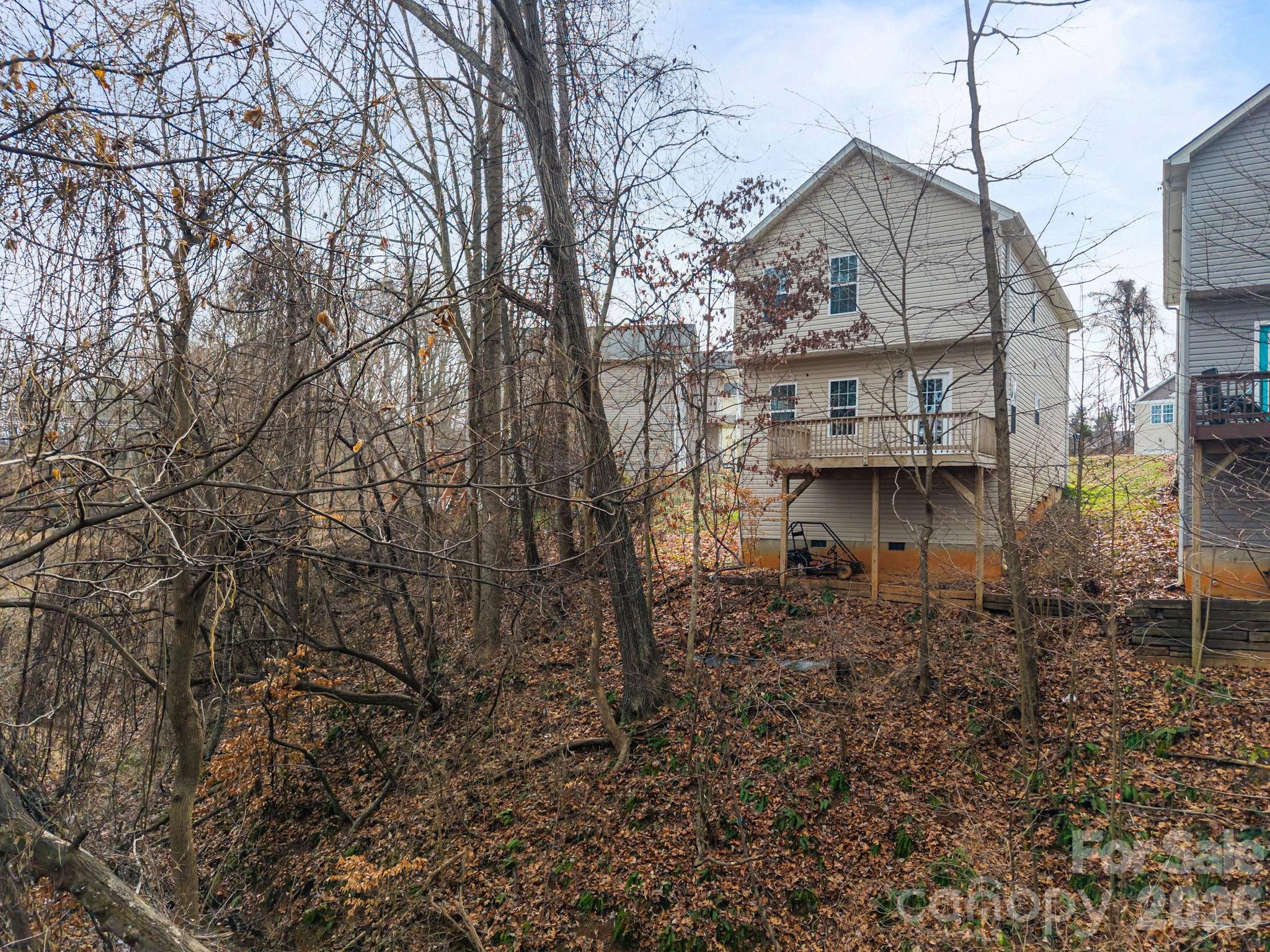 115 Lookout Point Place Property Photo 11