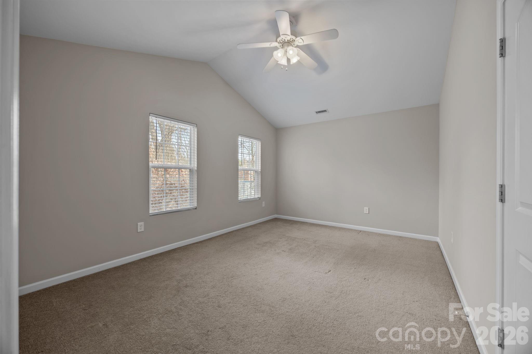 115 Lookout Point Place Property Photo 32