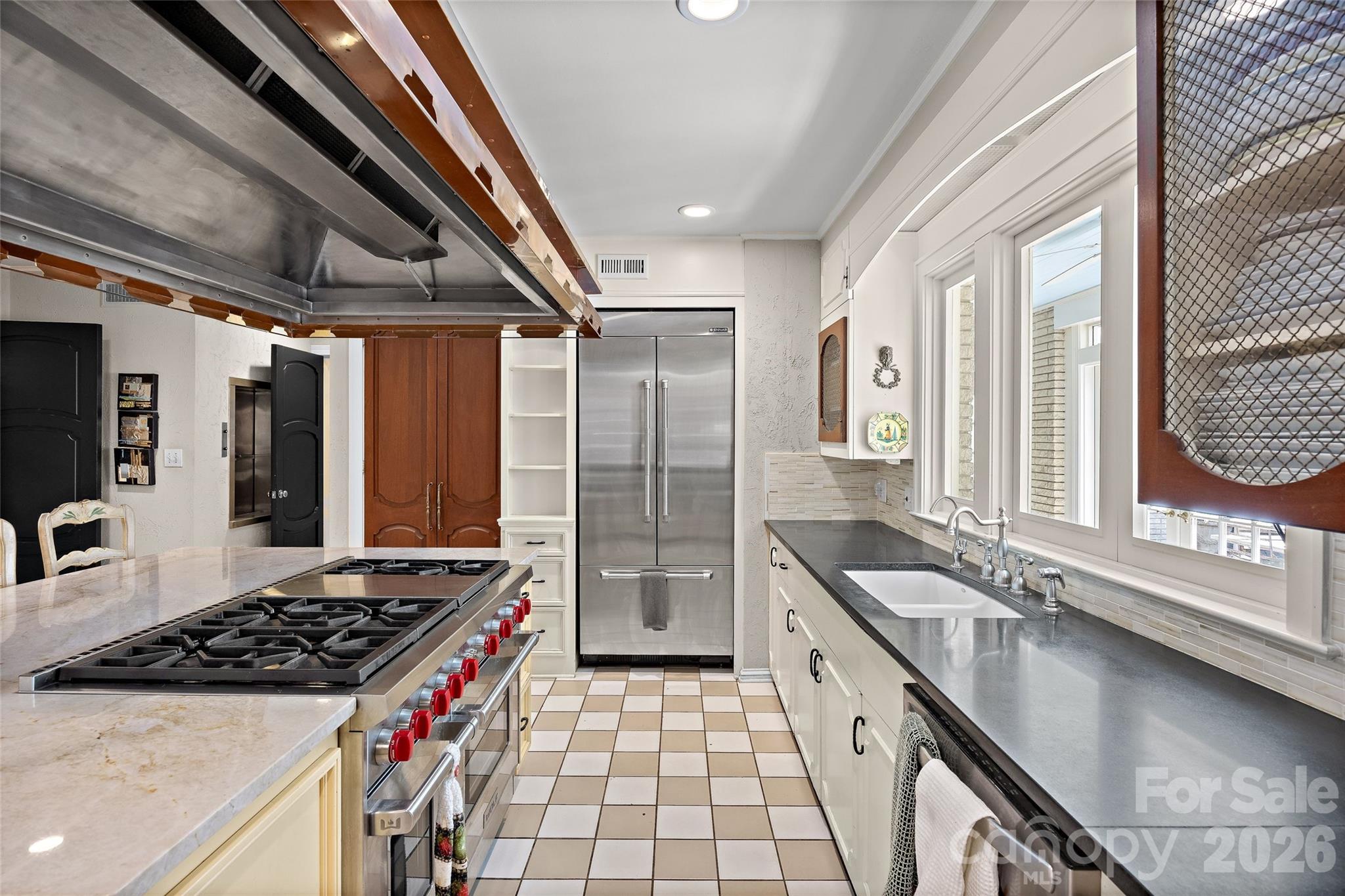 832 Wren Road Property Photo 18