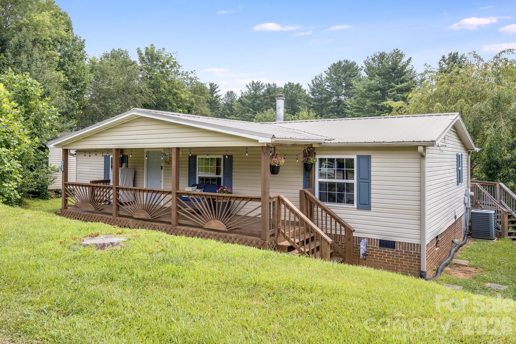 105 Short Meadow Drive Property Photo 1