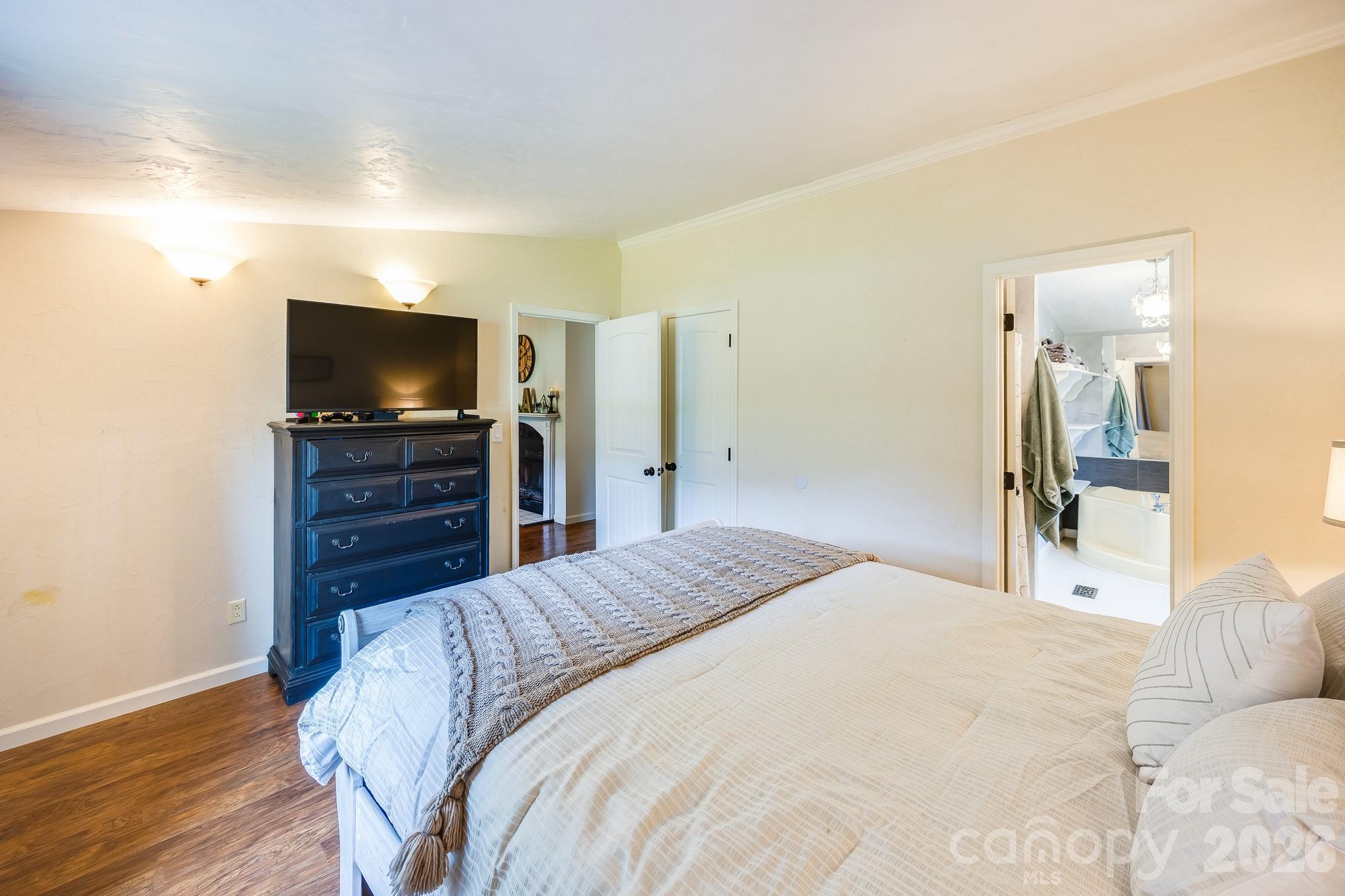 105 Short Meadow Drive Property Photo 16