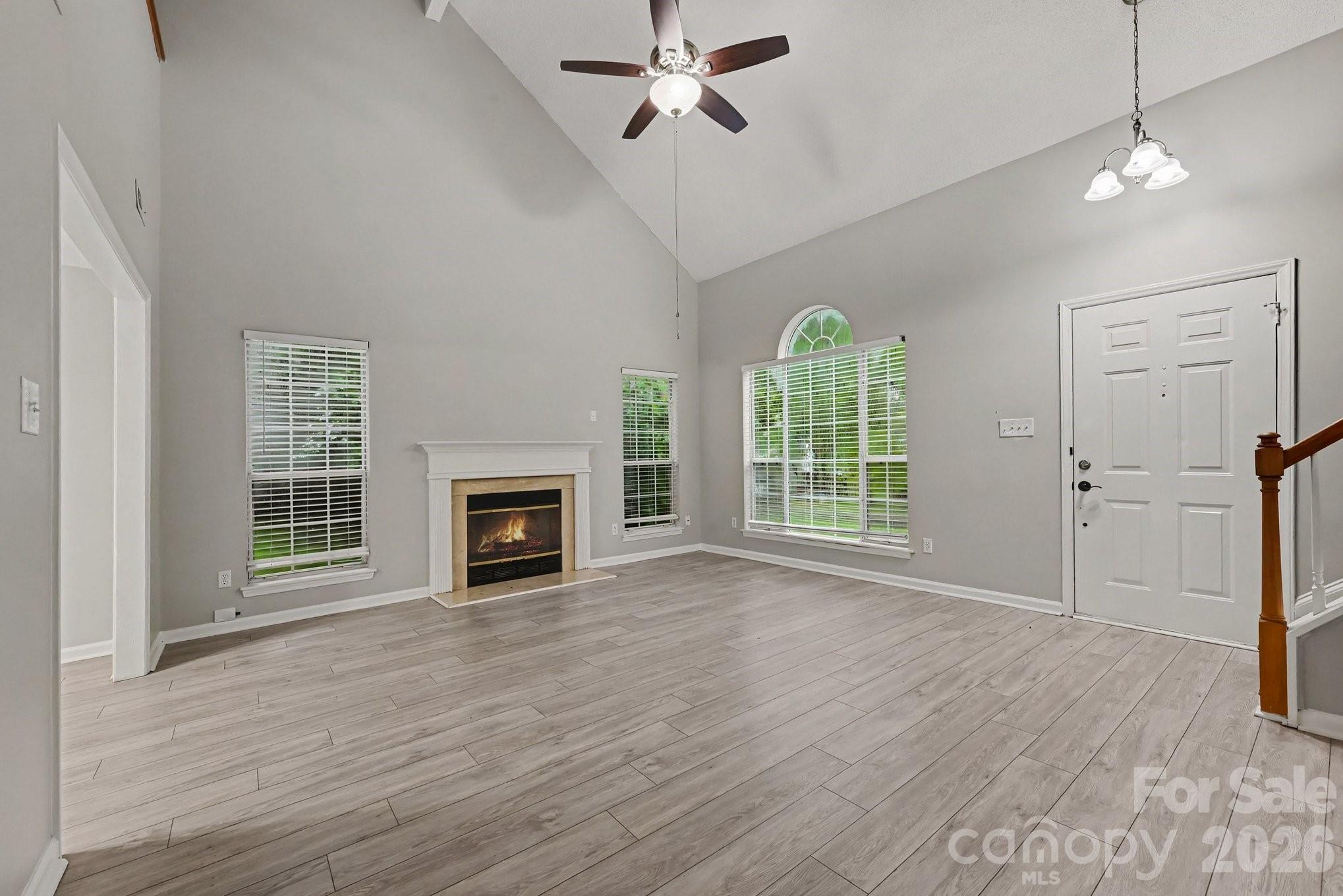8722 Woodhill Manor Court Property Photo 3