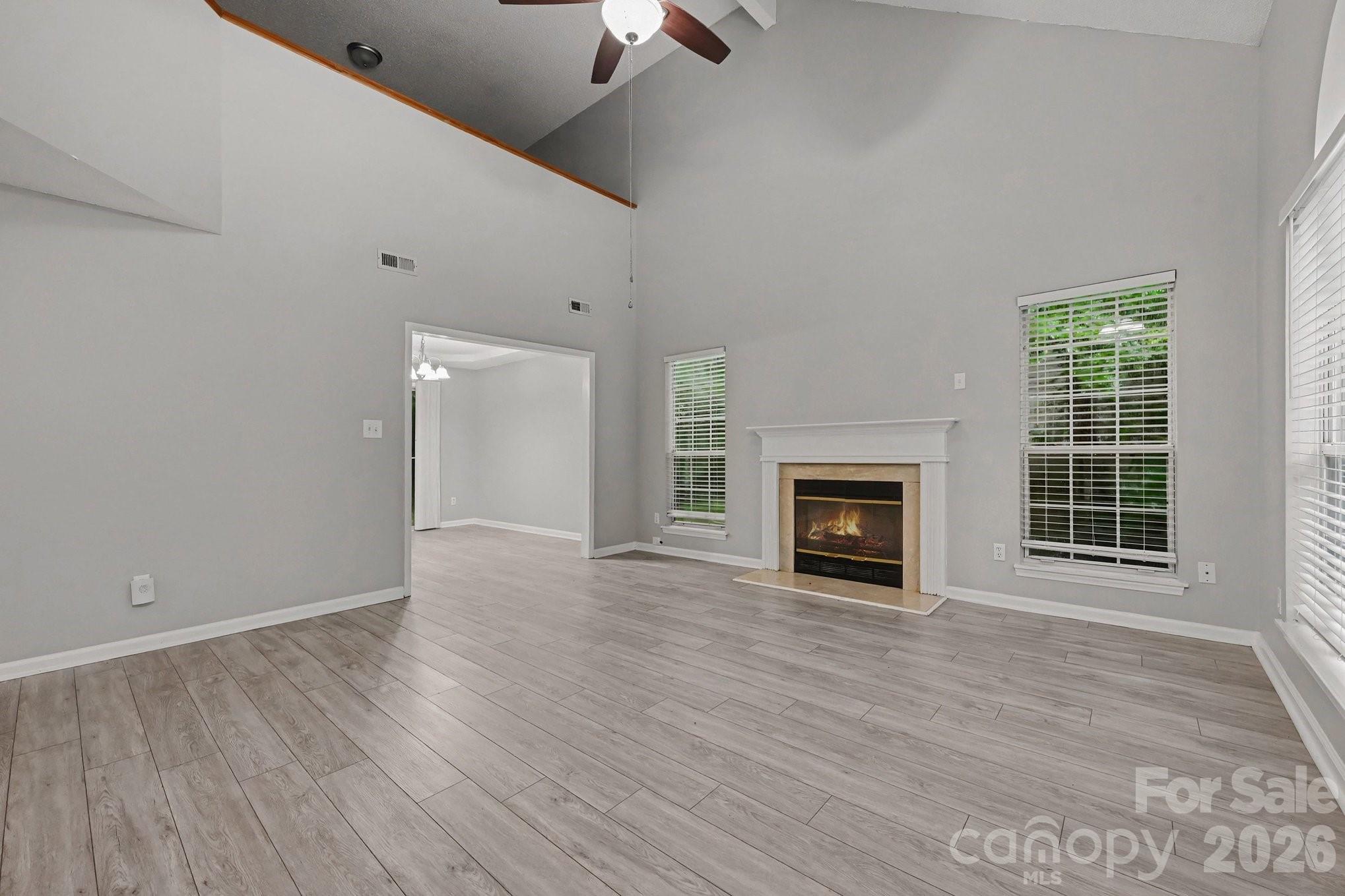 8722 Woodhill Manor Court Property Photo 4