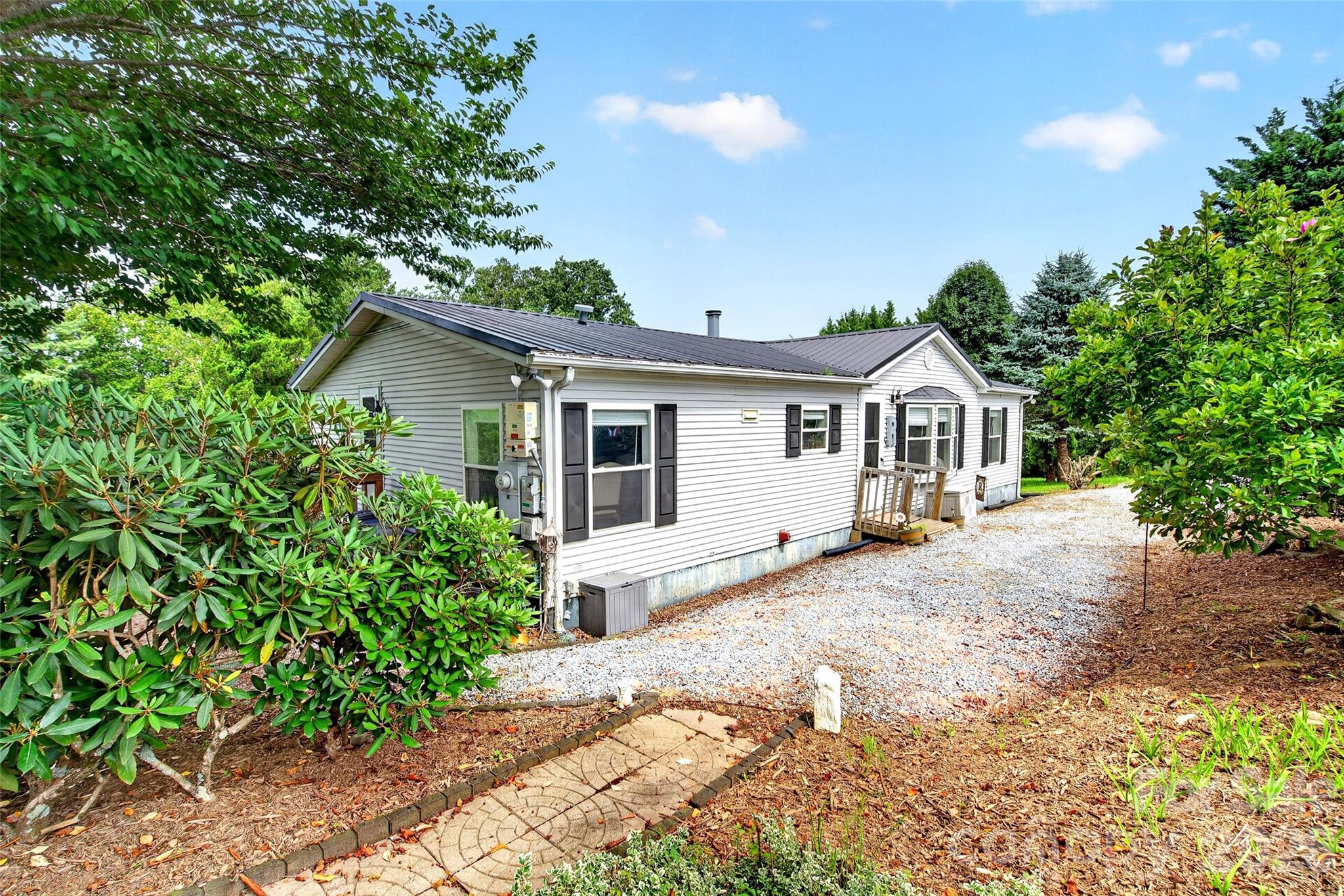 26 Sweet Briar Path Way Property Photo 2