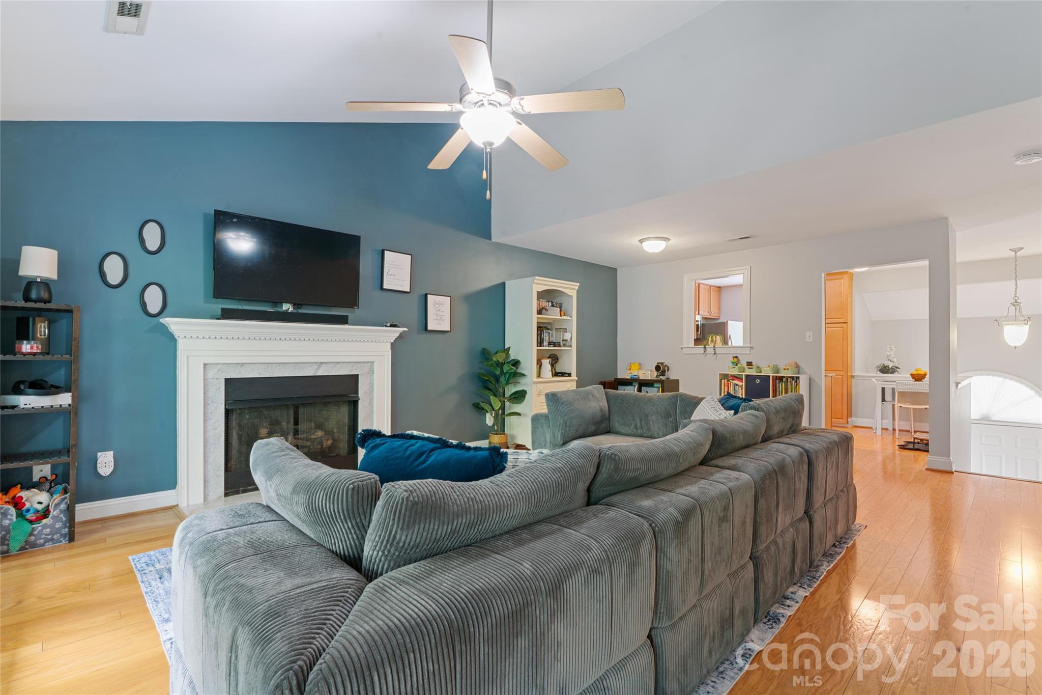 1806 Fairlawn Court Property Photo 10