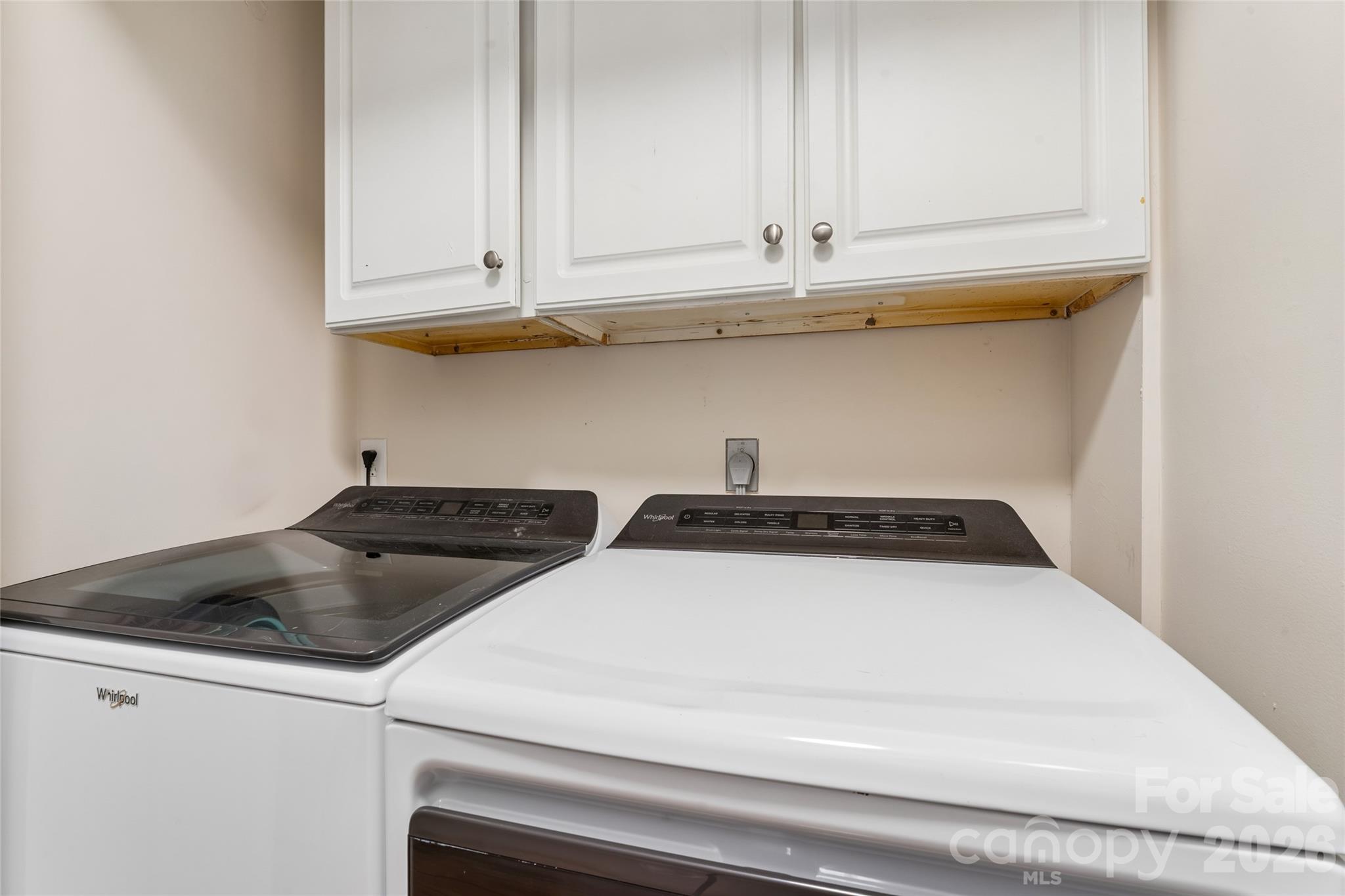 1806 Fairlawn Court Property Photo 16