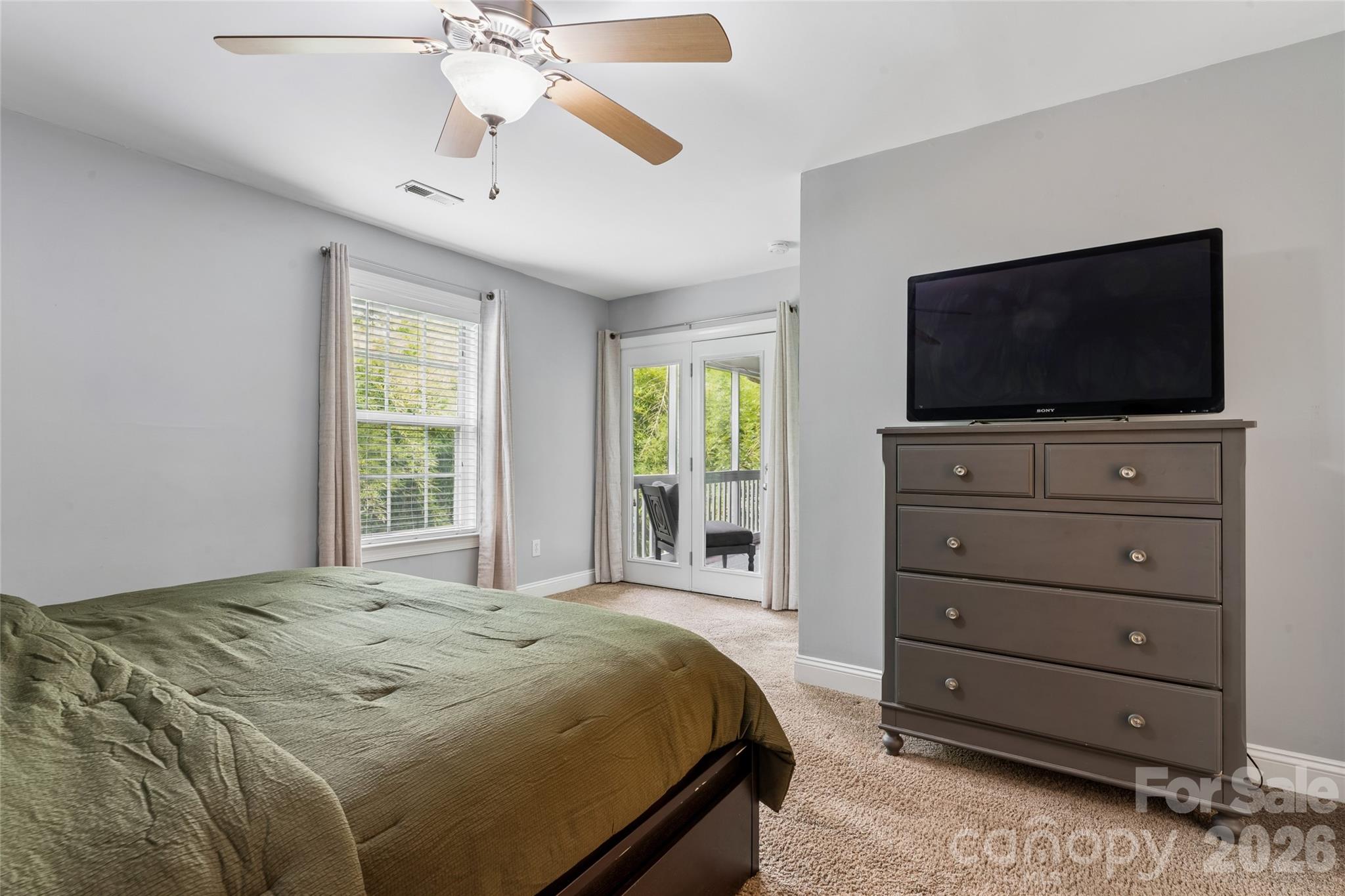 1806 Fairlawn Court Property Photo 20
