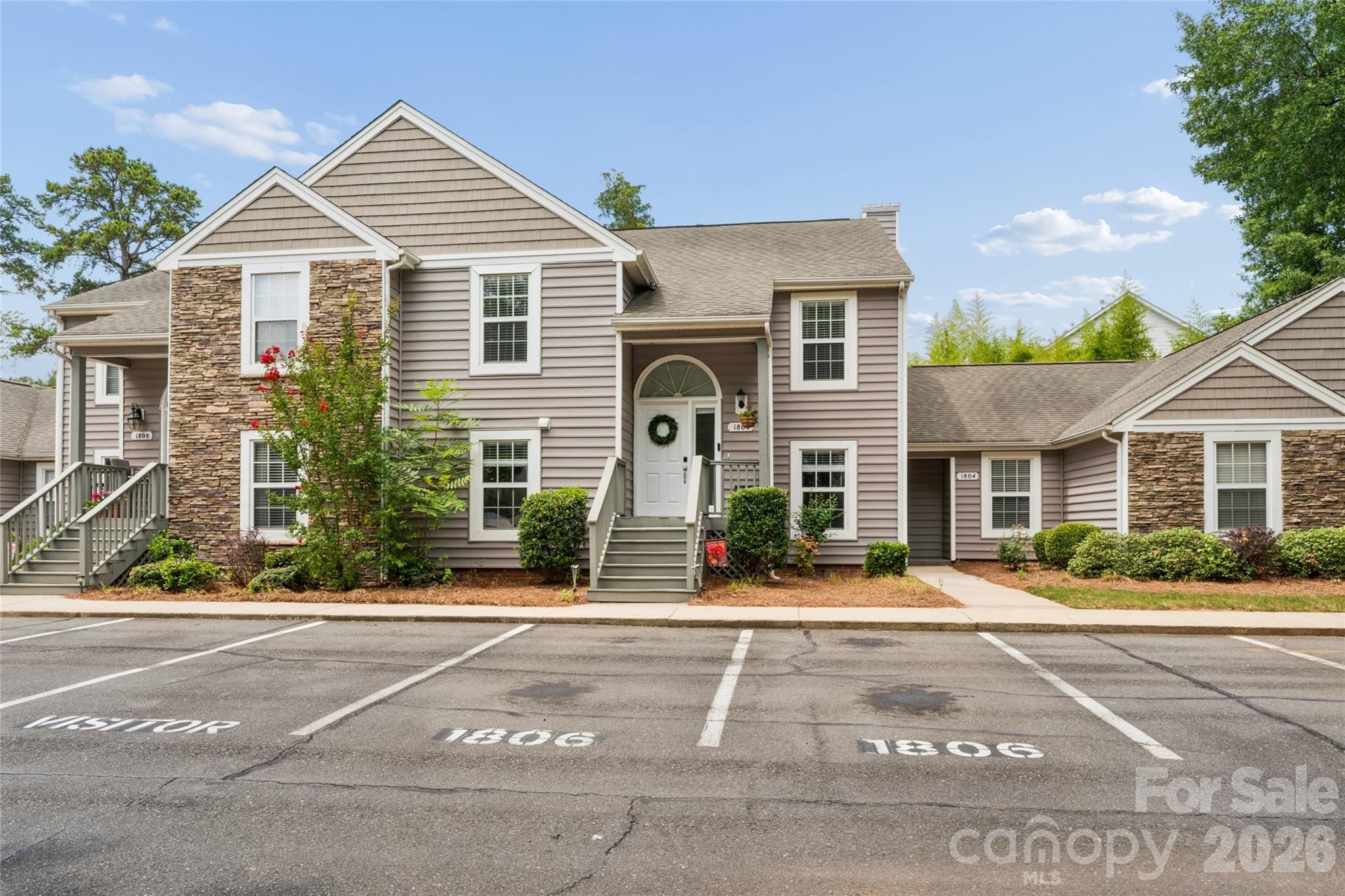 1806 Fairlawn Court Property Photo 26