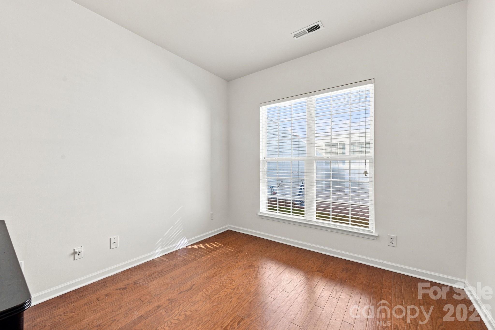 1040 Mesa Verde Drive Property Photo 22