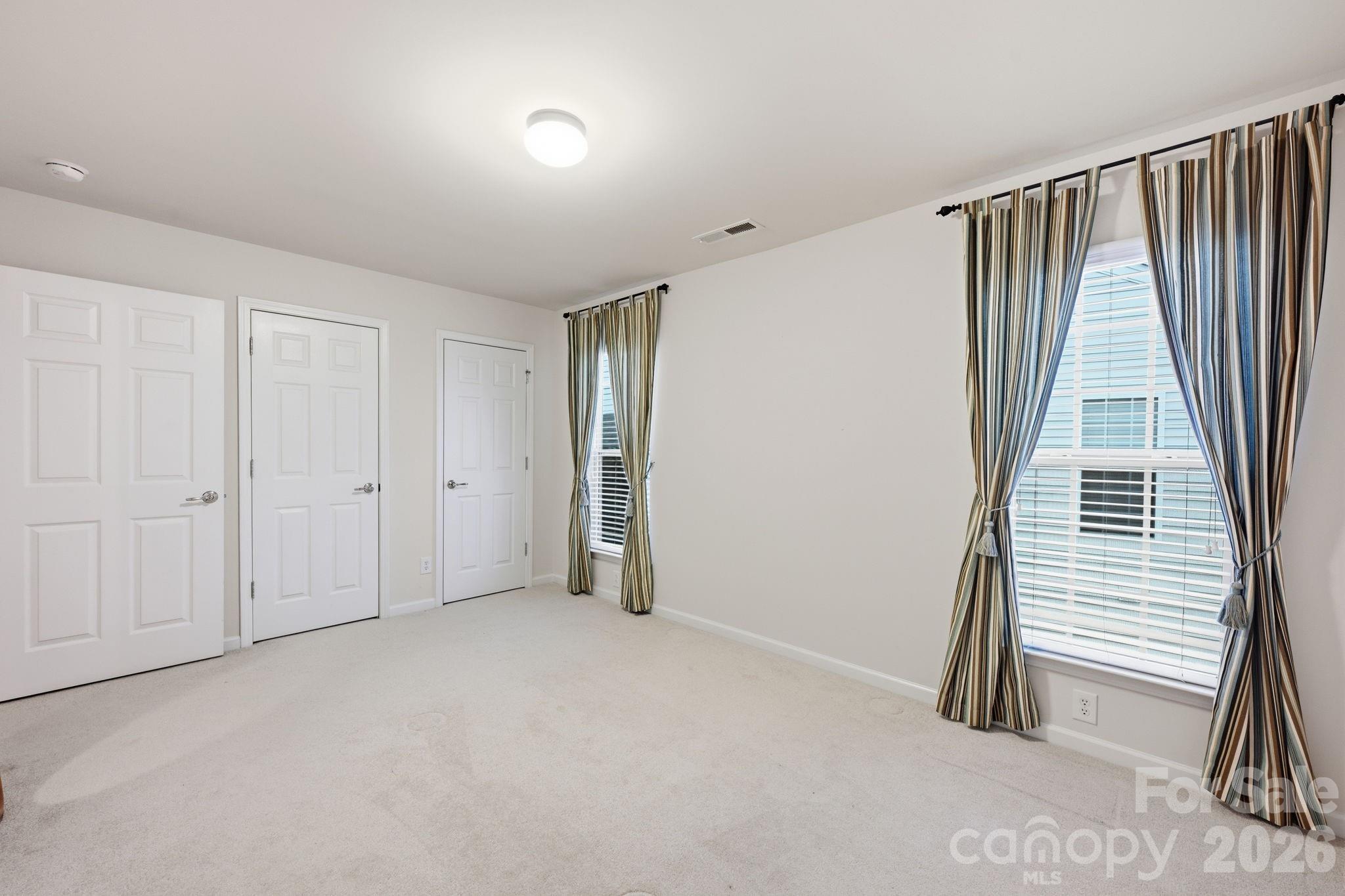 1040 Mesa Verde Drive Property Photo 27
