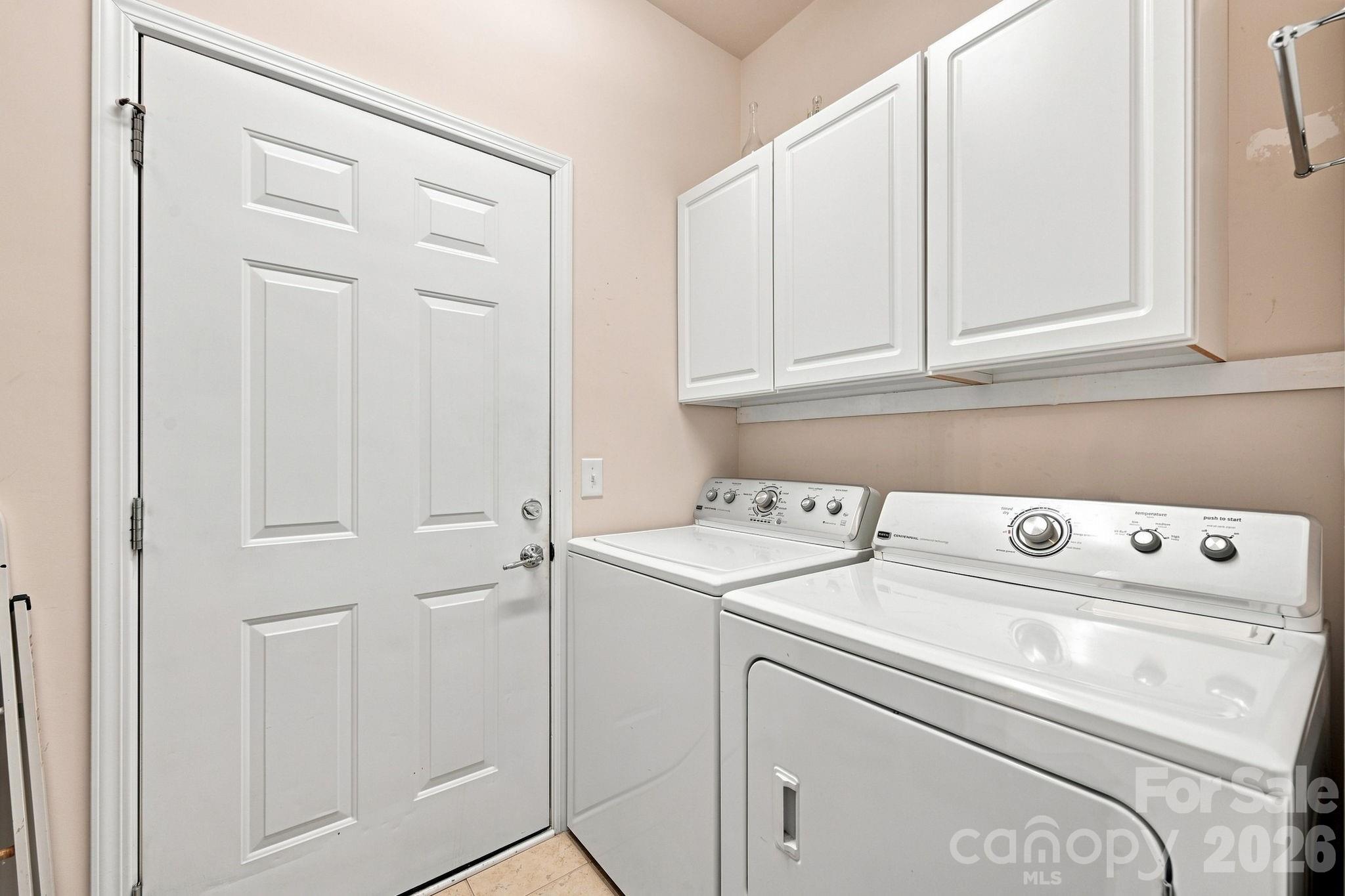1040 Mesa Verde Drive Property Photo 30