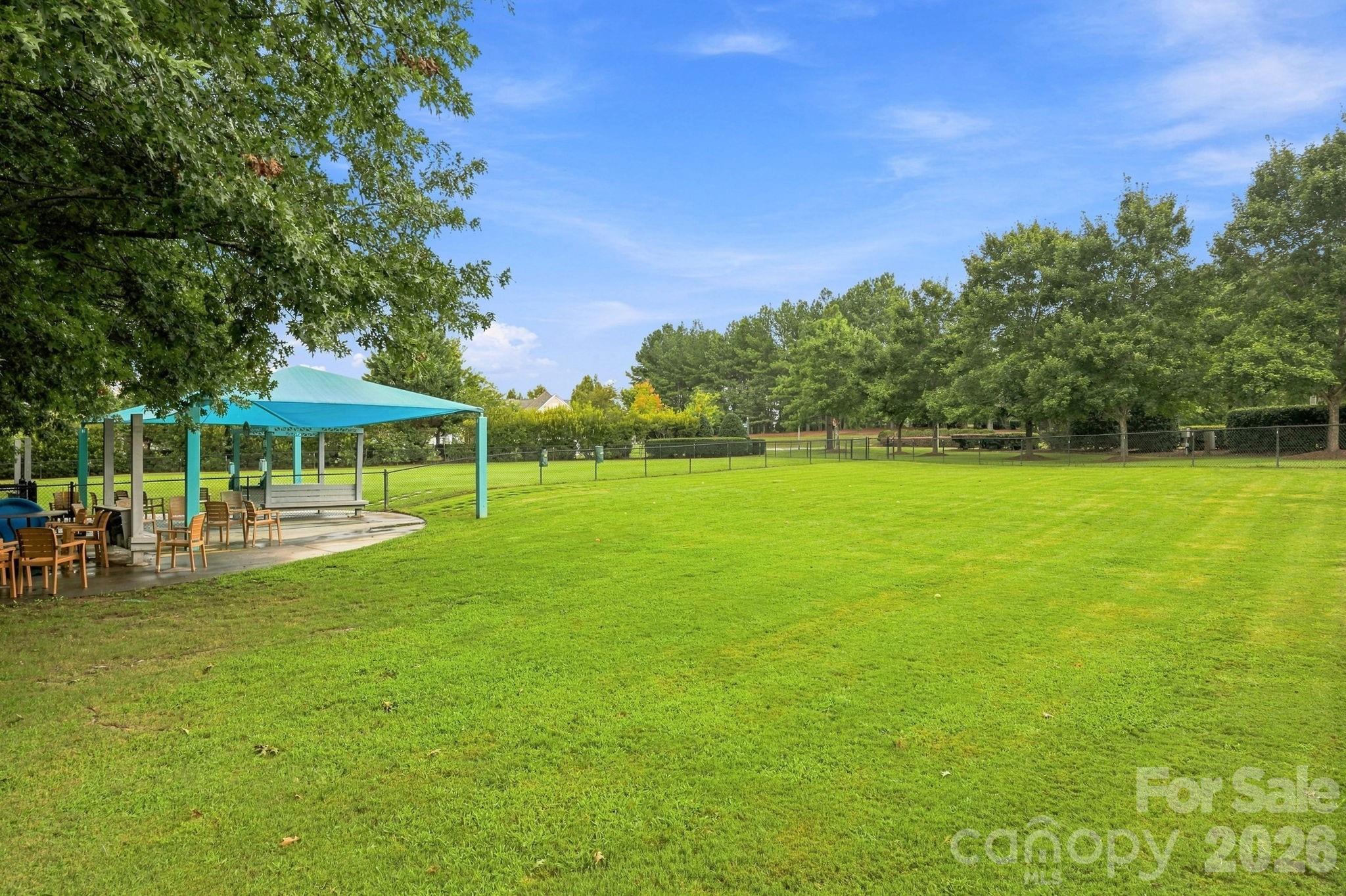 1040 Mesa Verde Drive Property Photo 33