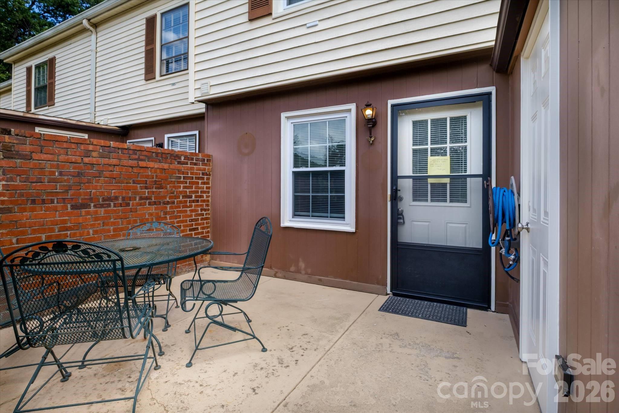 6810 Farmingdale Drive D Property Photo 18