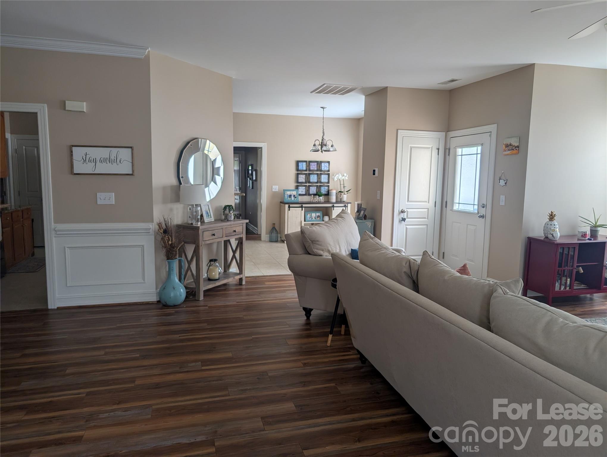20207 Colony Point Lane Property Photo 3