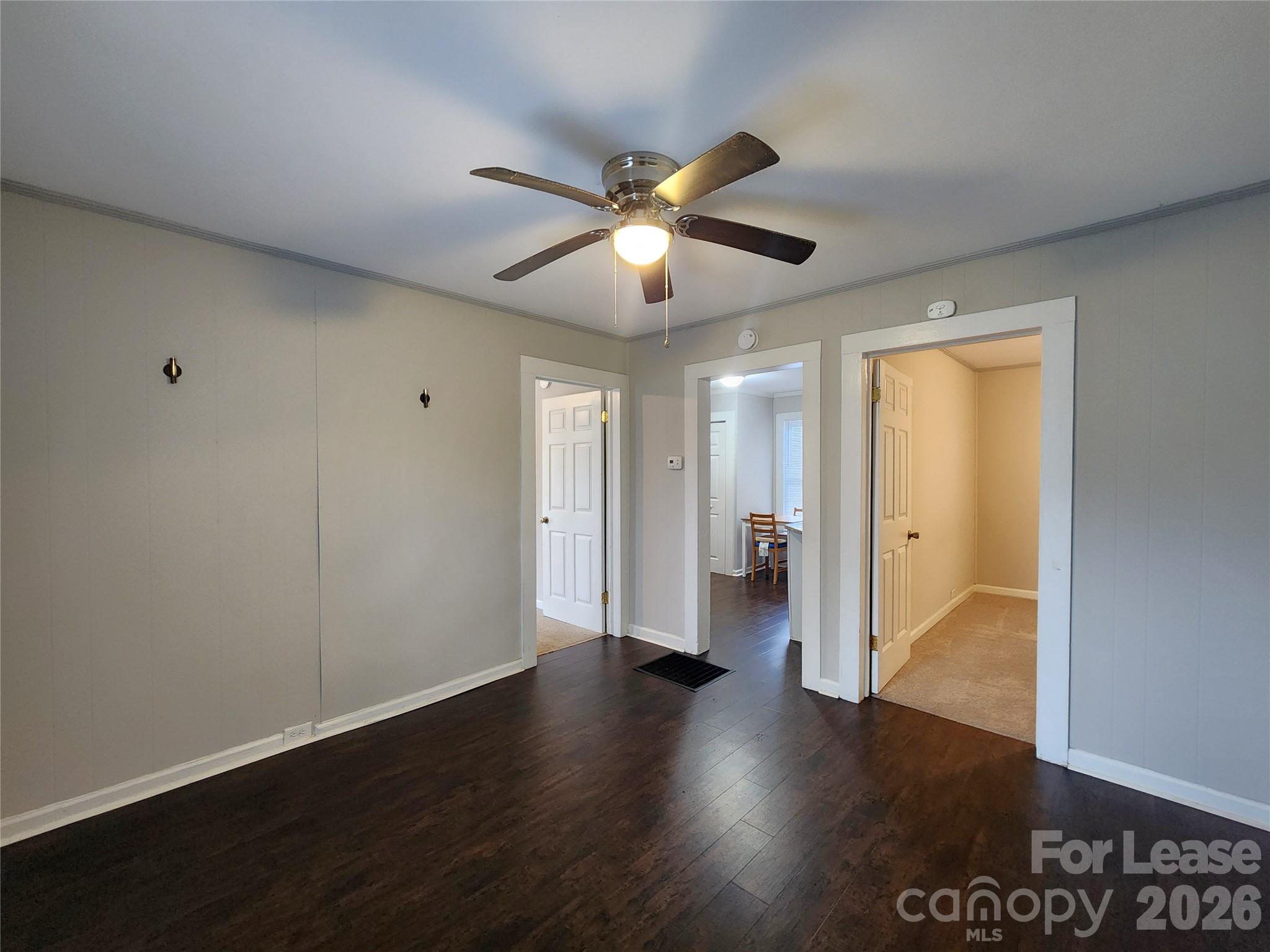 507 S Vance Street Property Photo 9