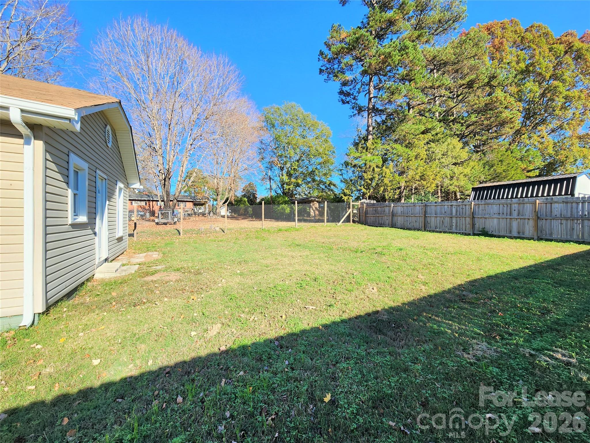 507 S Vance Street Property Photo 16