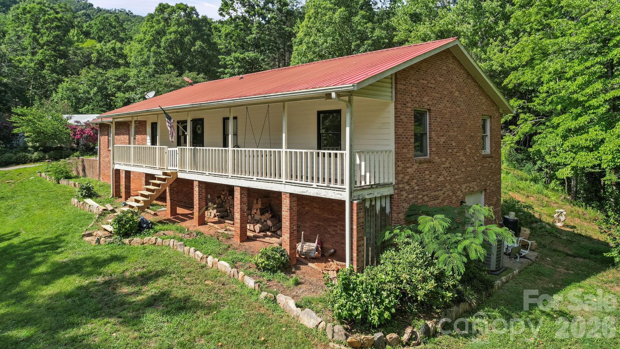 6643 Wards Gap Road