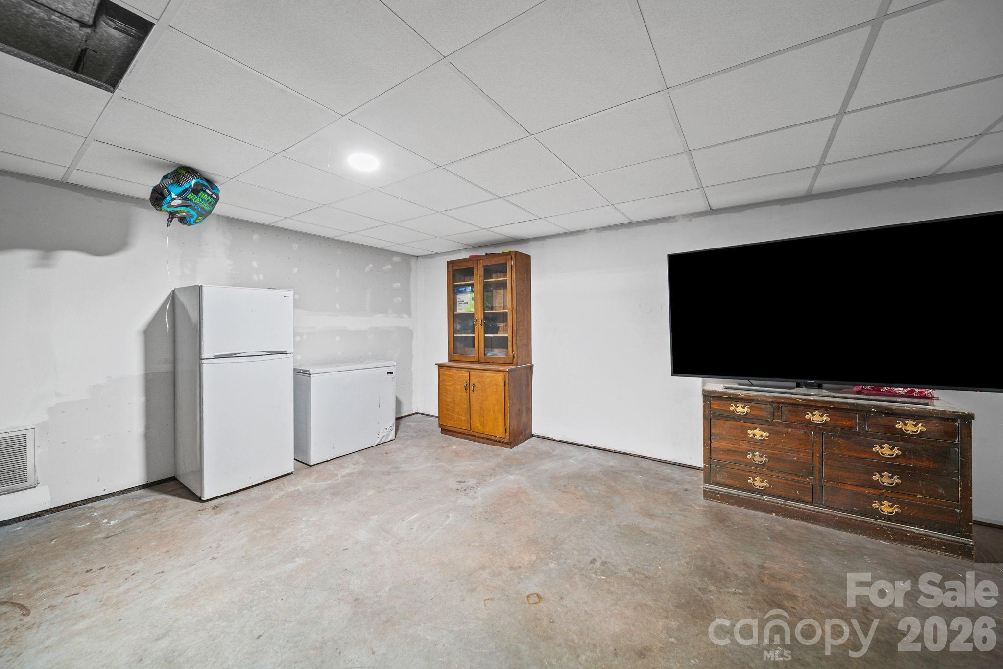 6643 Wards Gap Road Property Photo 16