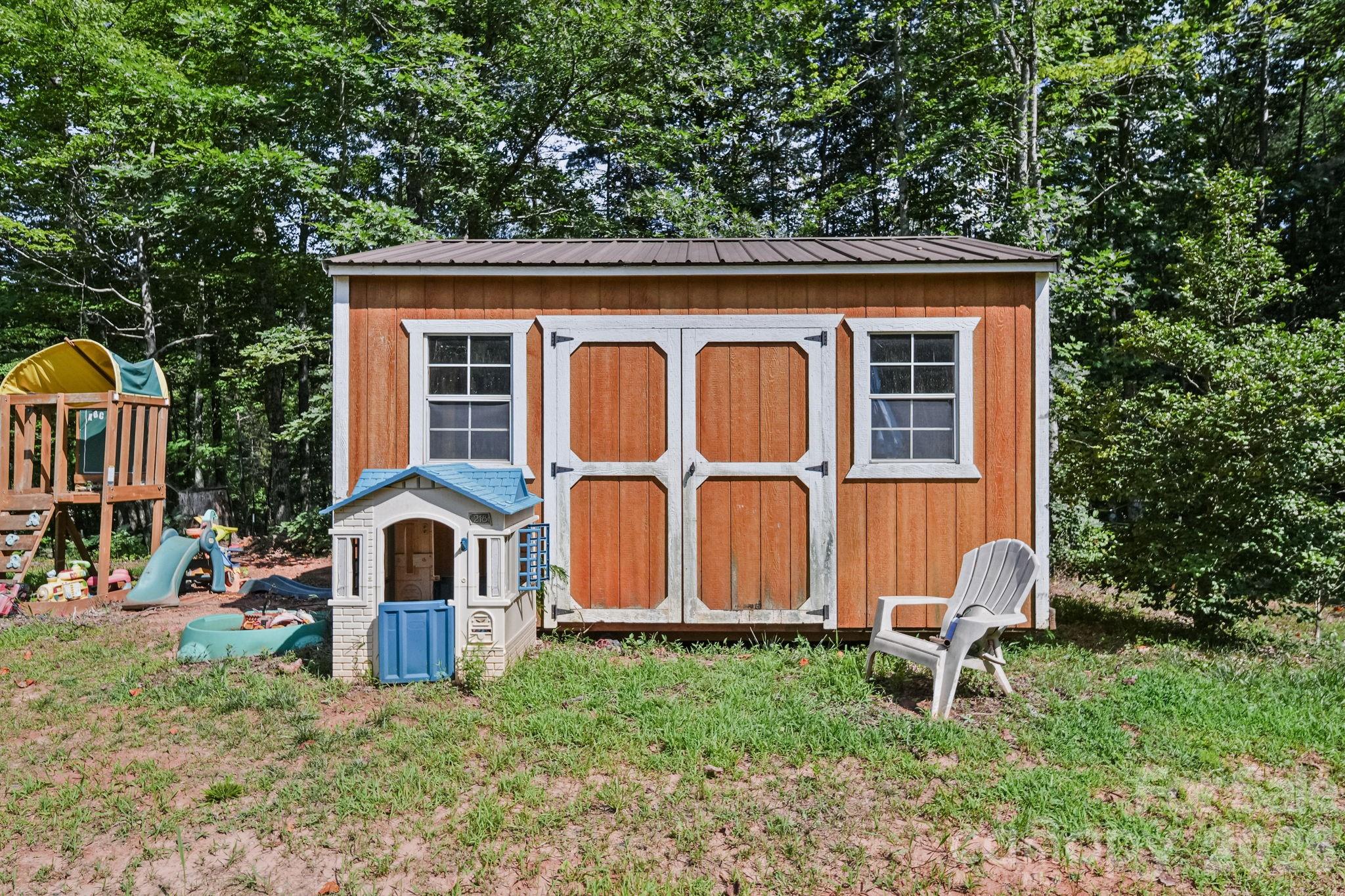 6643 Wards Gap Road Property Photo 18