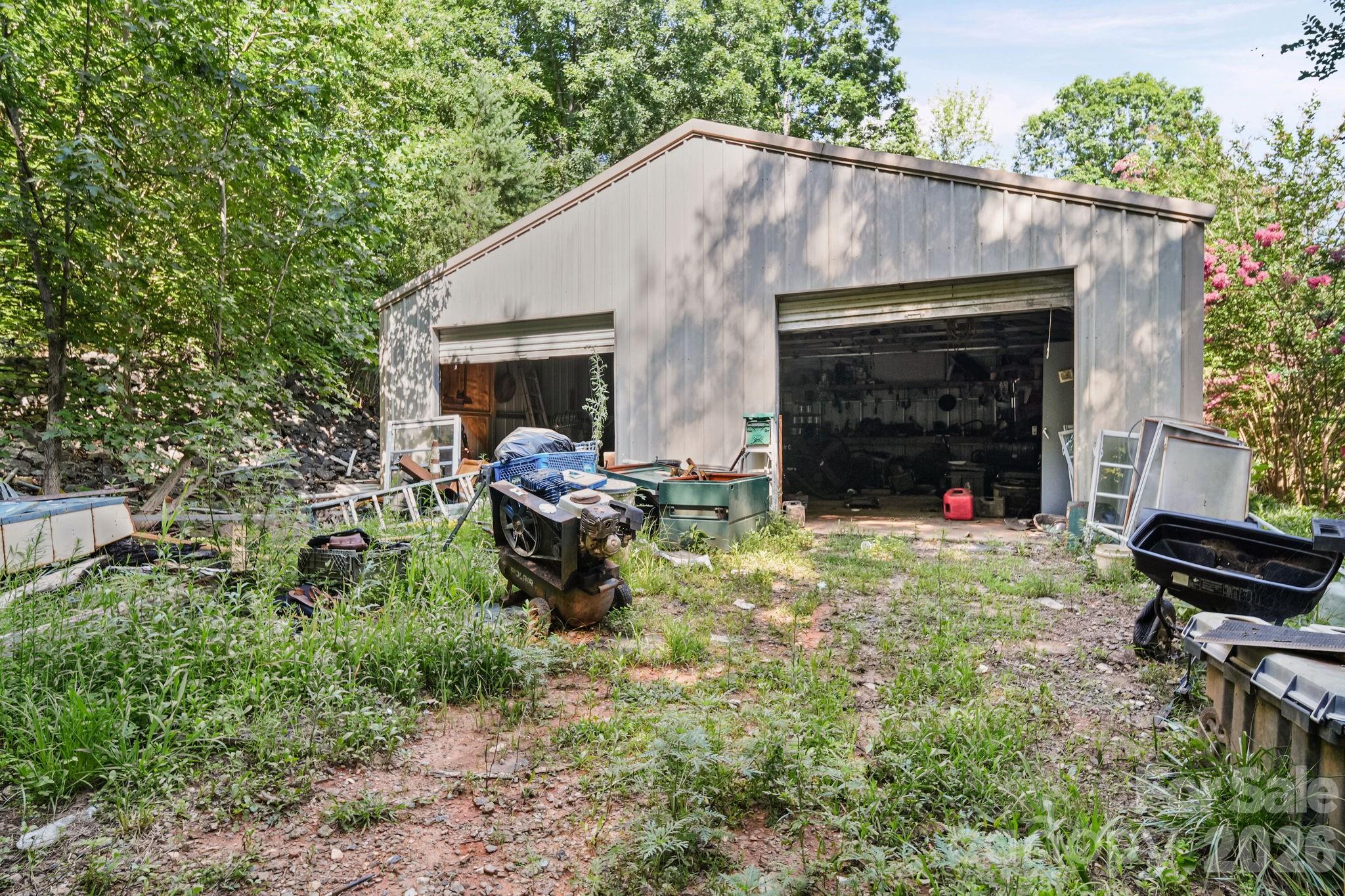 6643 Wards Gap Road Property Photo 20