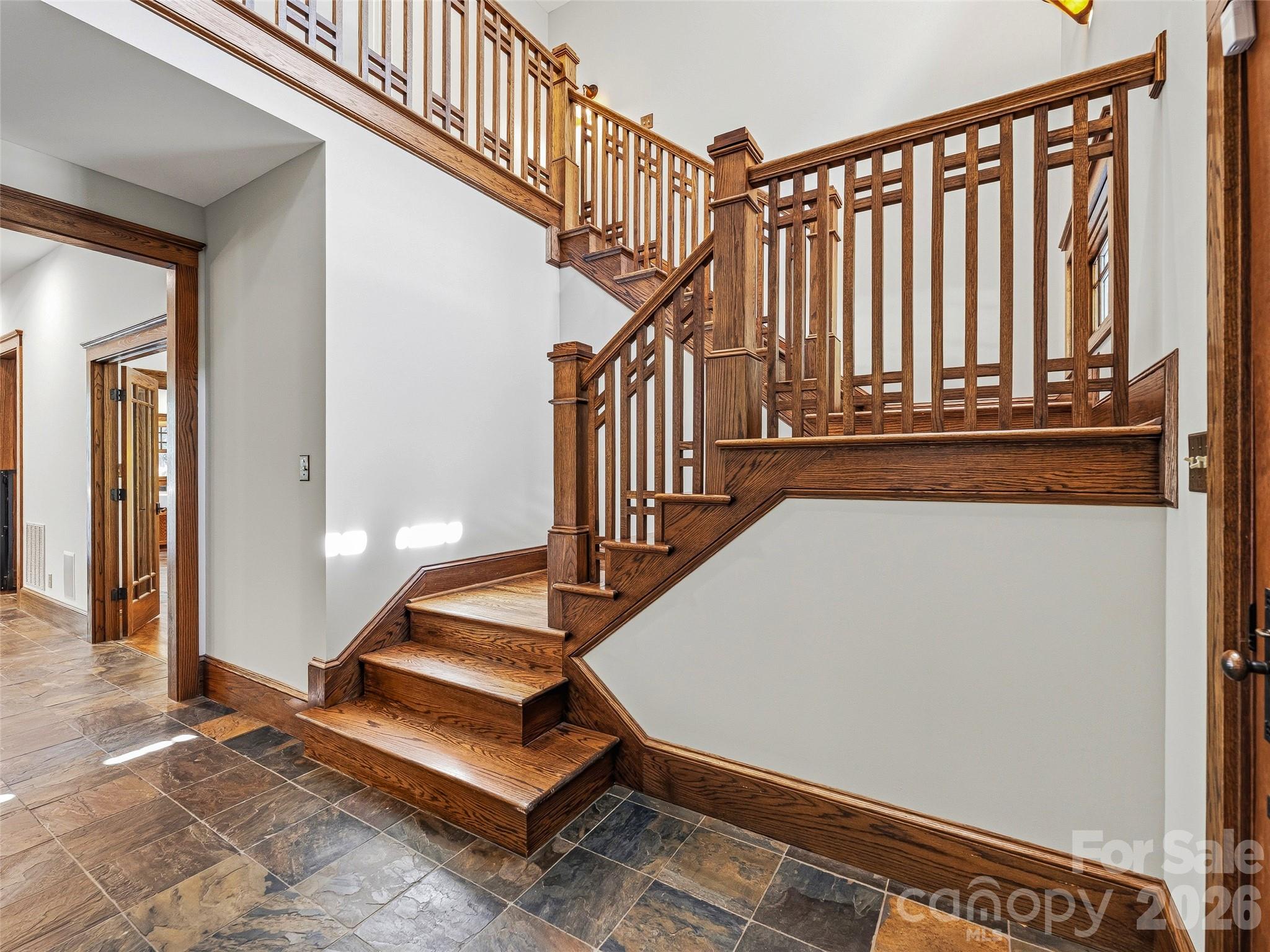 1606 Olmsted Drive Property Photo 4