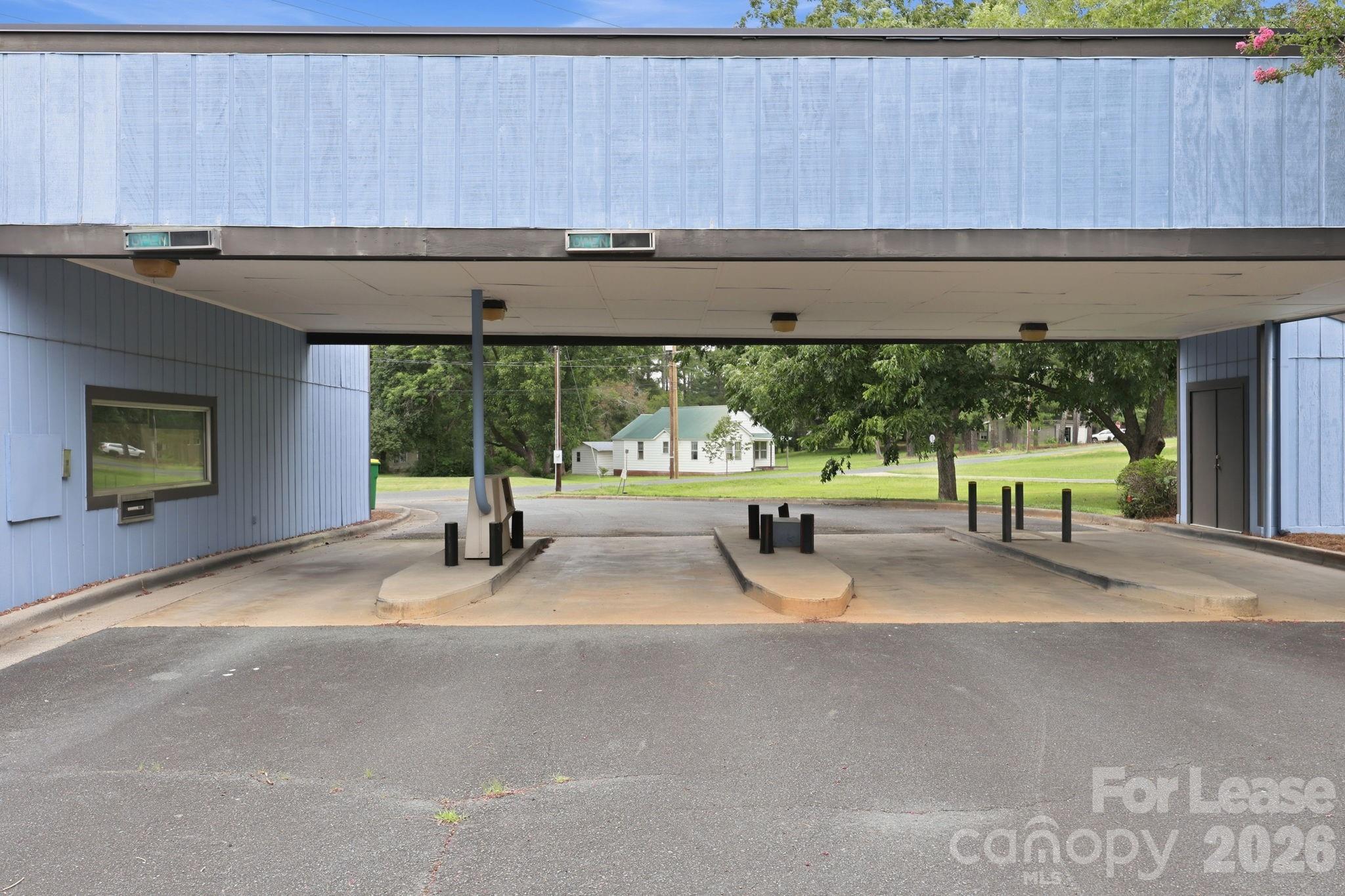 624 N Main Street Property Photo 15