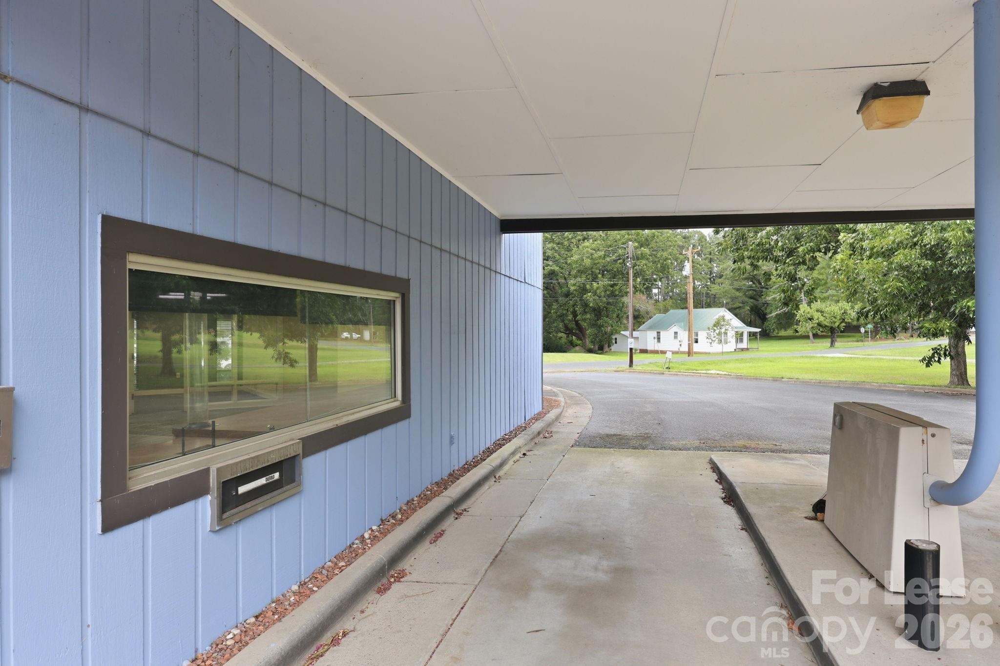 624 N Main Street Property Photo 16