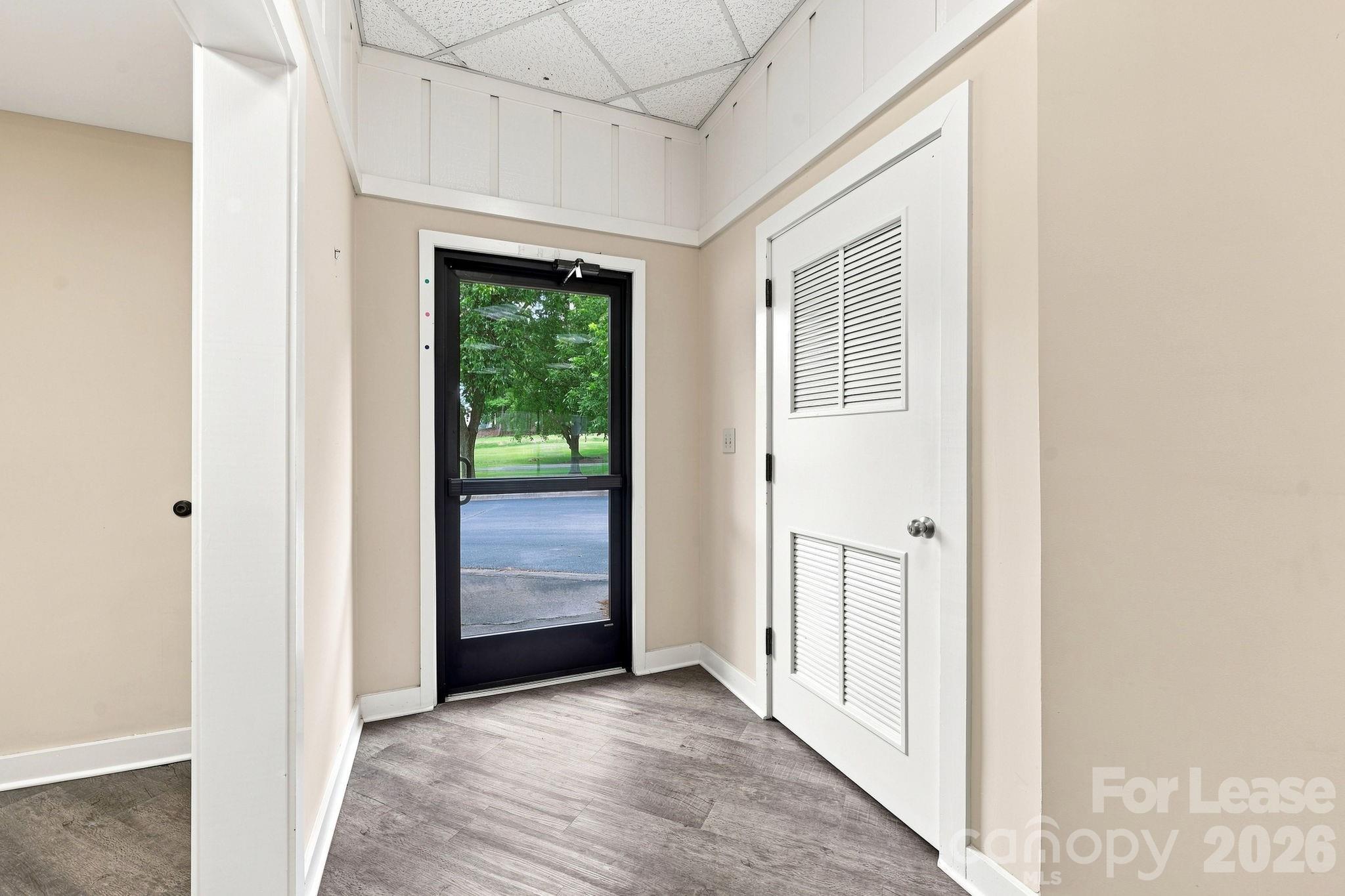 624 N Main Street Property Photo 23