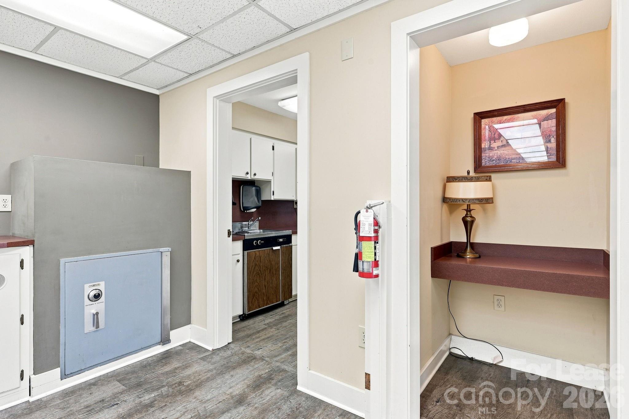 624 N Main Street Property Photo 33