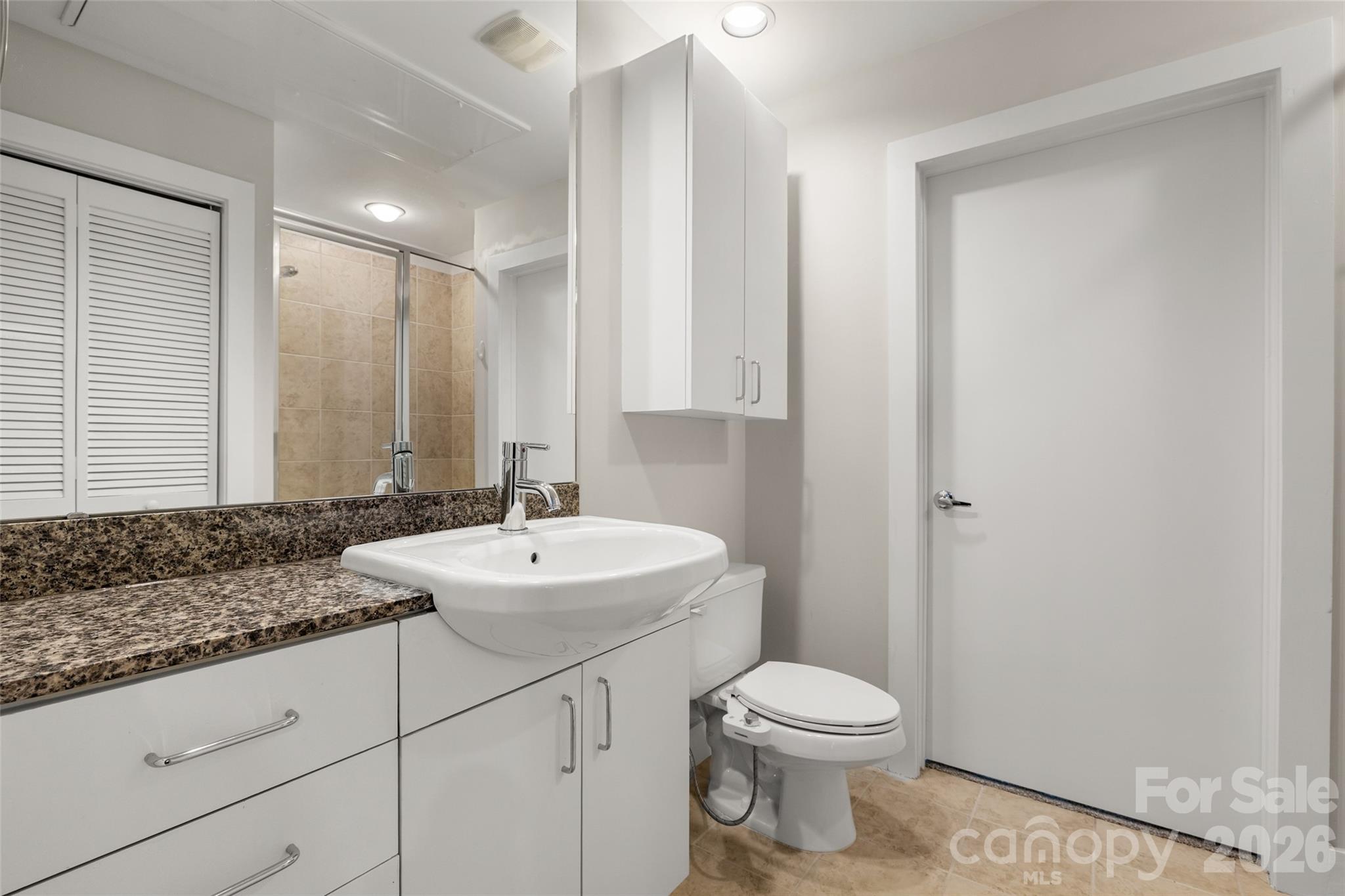 505 E 6th Street 915 Property Photo 10