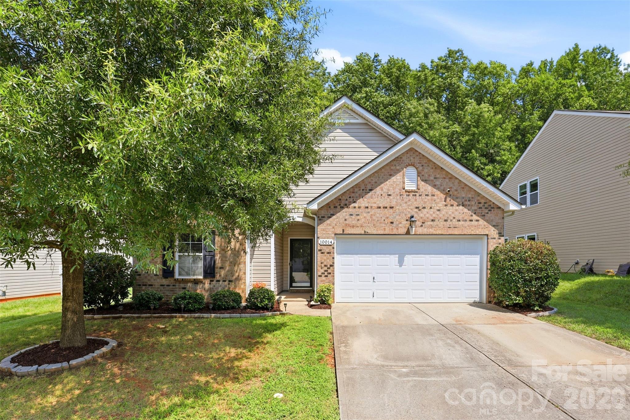 10014 Goose Landing Drive Property Photo 1