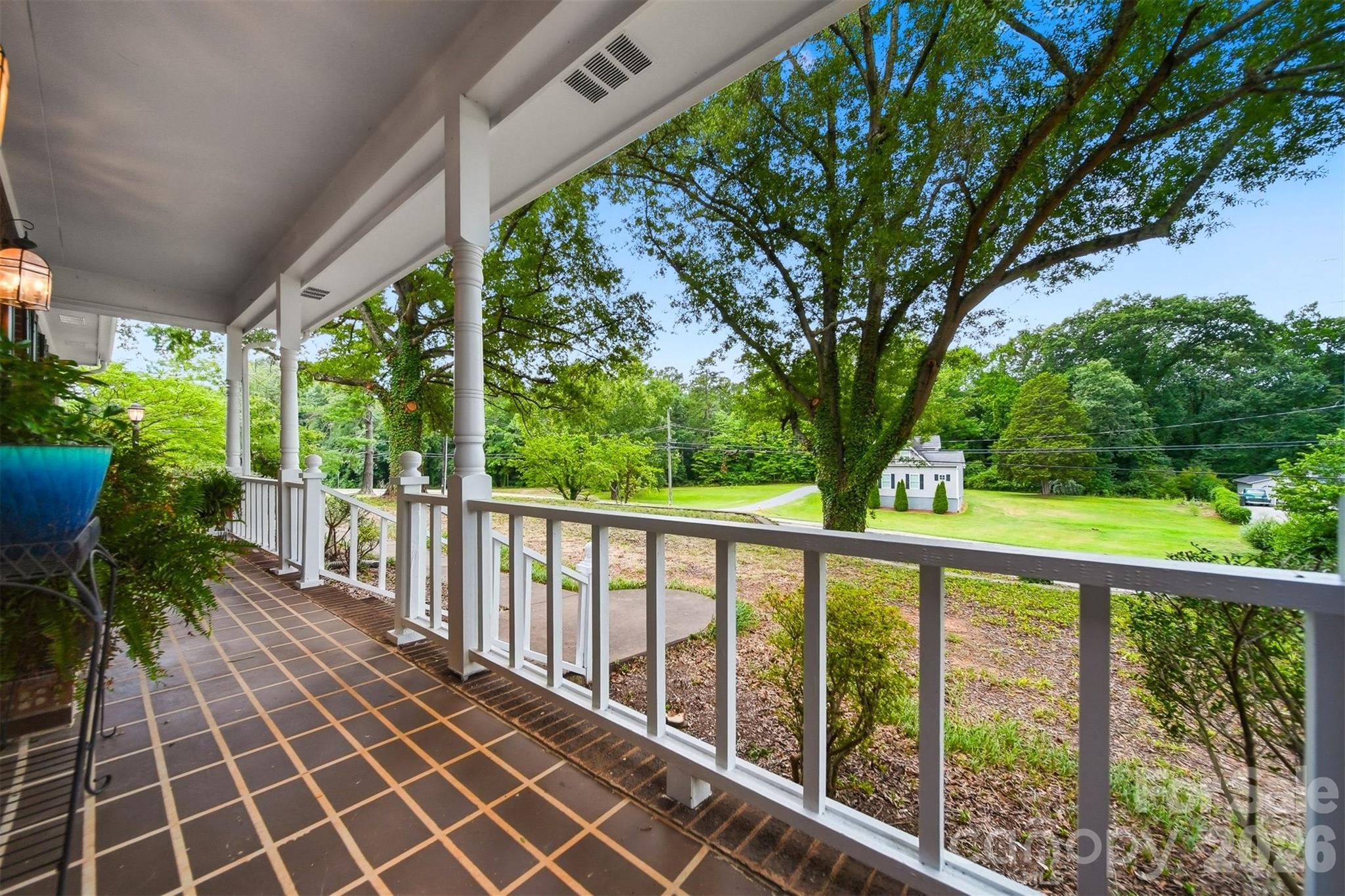 1756 12th Street Drive Property Photo 3