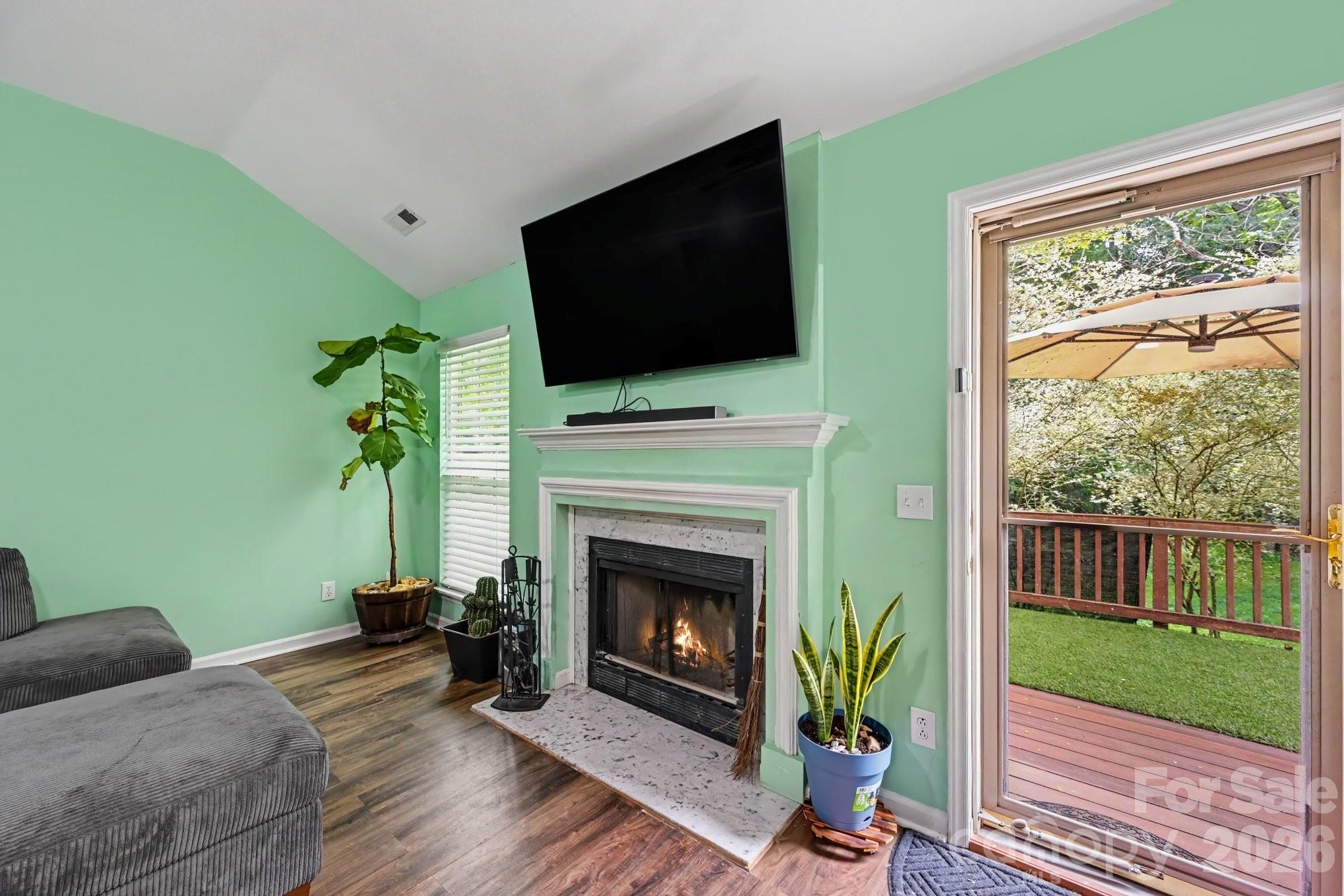 1906 Stonewyck Avenue 110 Property Photo 6