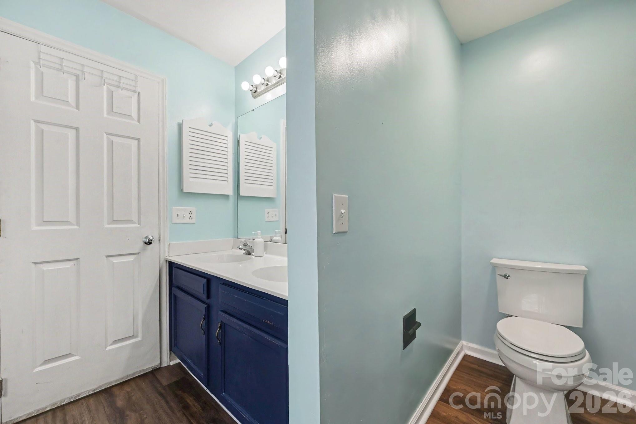 1906 Stonewyck Avenue 110 Property Photo 10