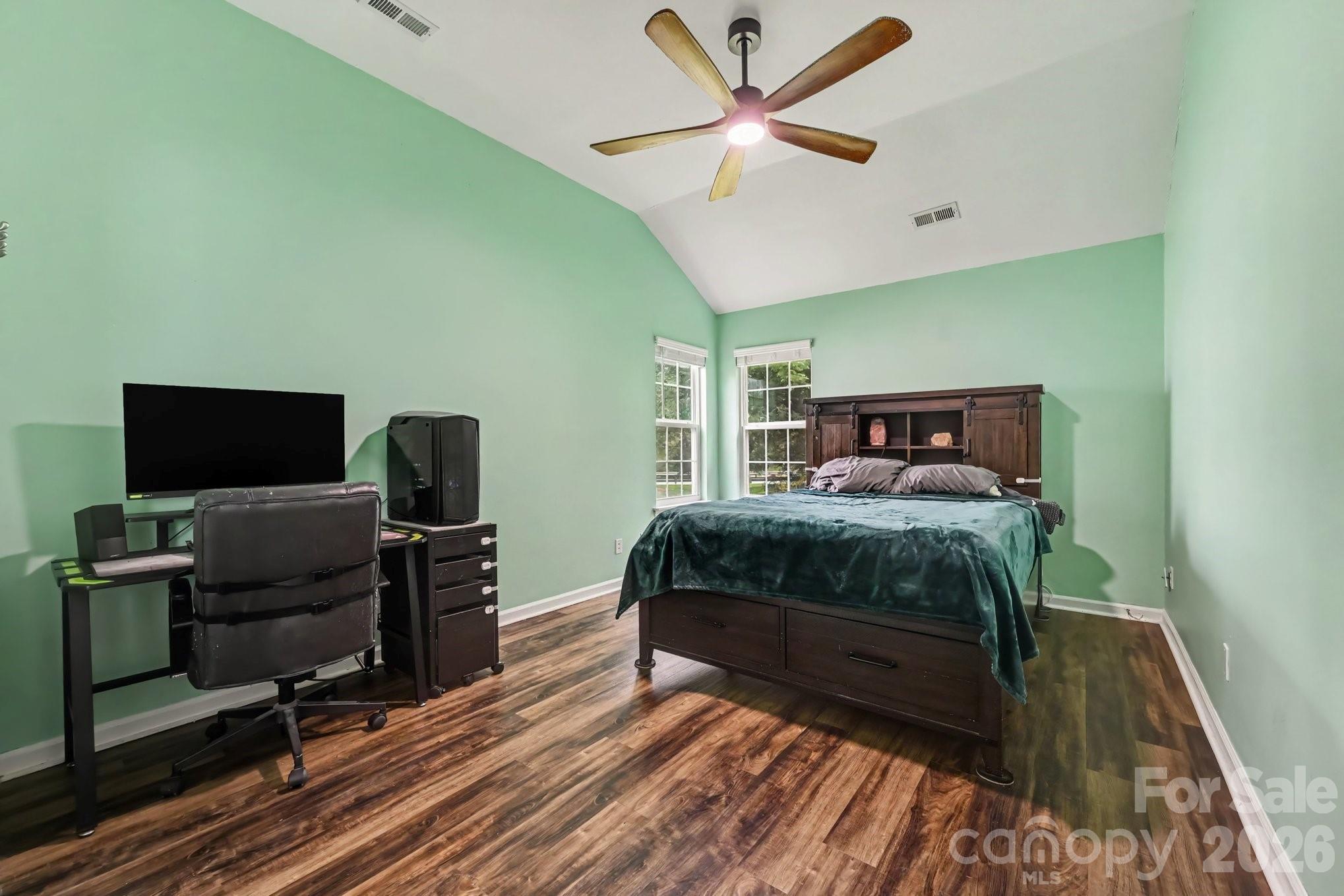 1906 Stonewyck Avenue 110 Property Photo 11
