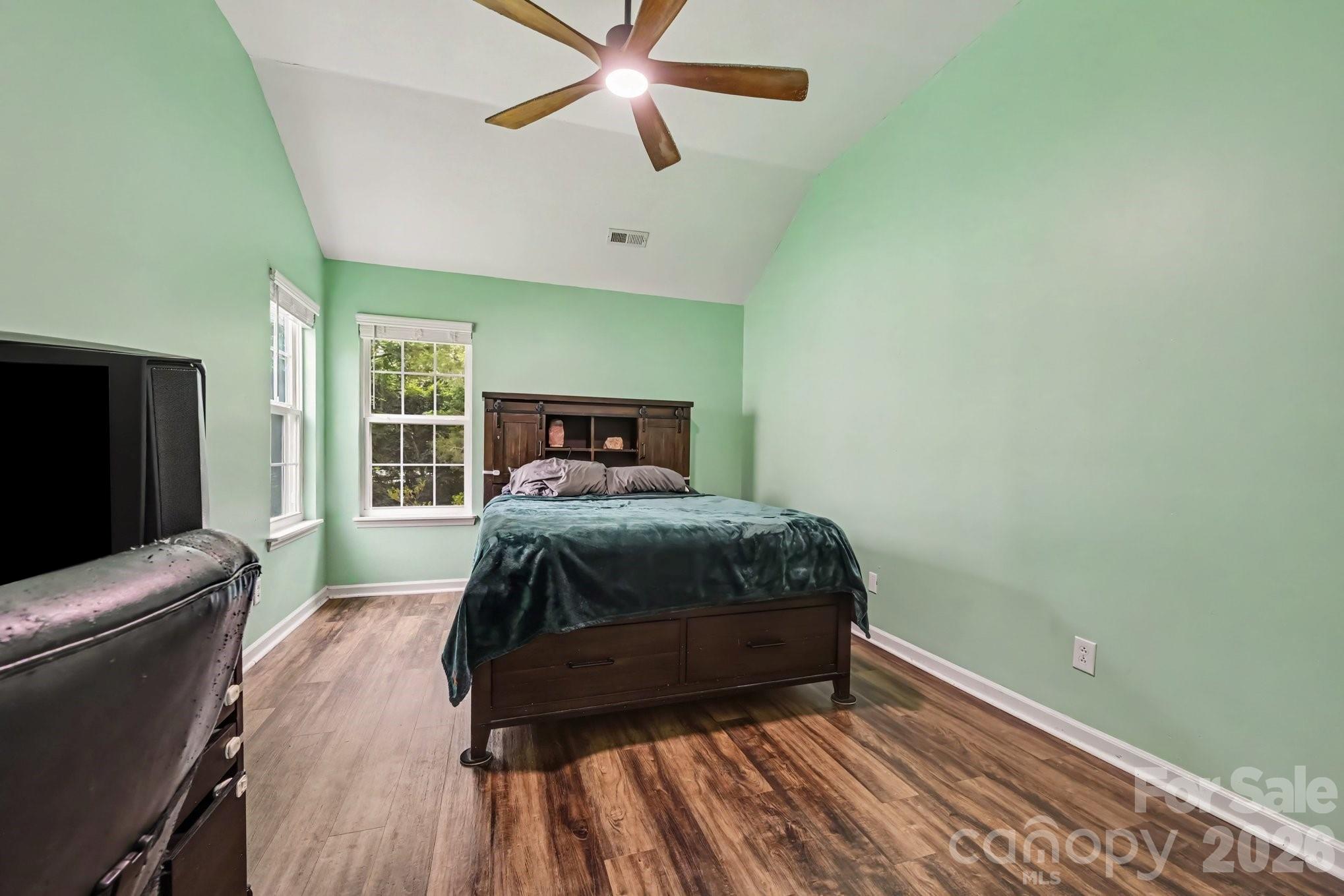 1906 Stonewyck Avenue 110 Property Photo 12