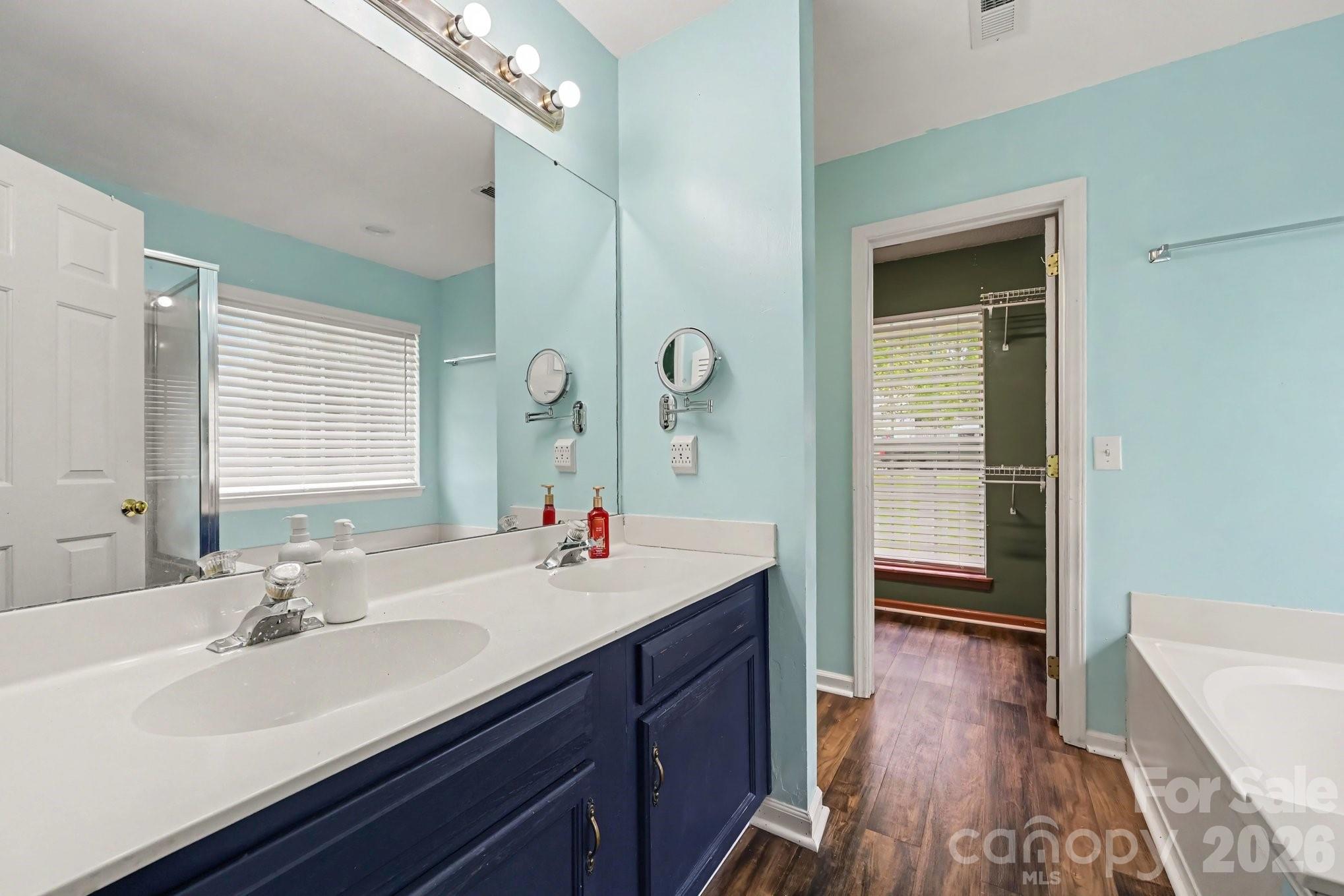 1906 Stonewyck Avenue 110 Property Photo 14
