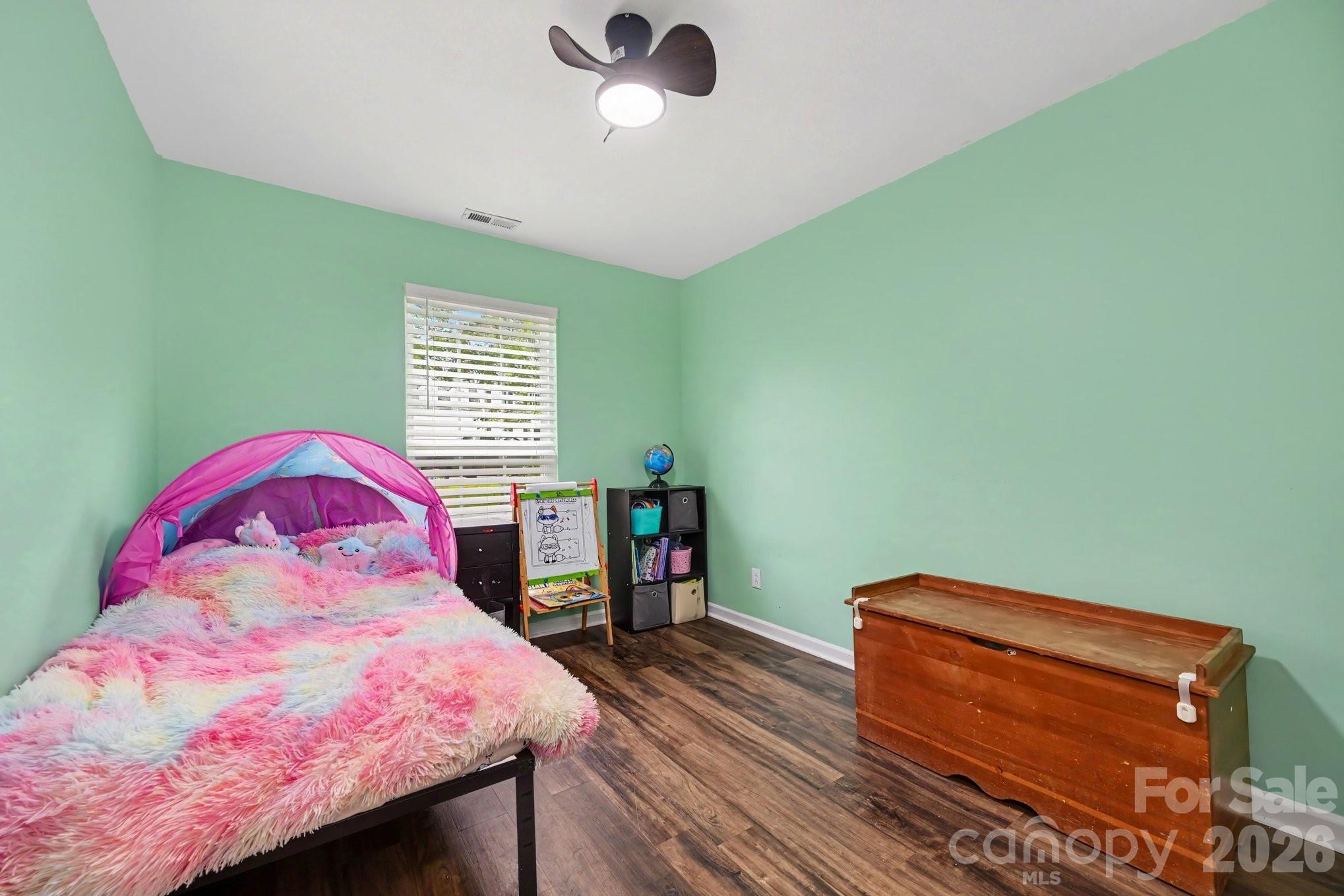 1906 Stonewyck Avenue 110 Property Photo 16