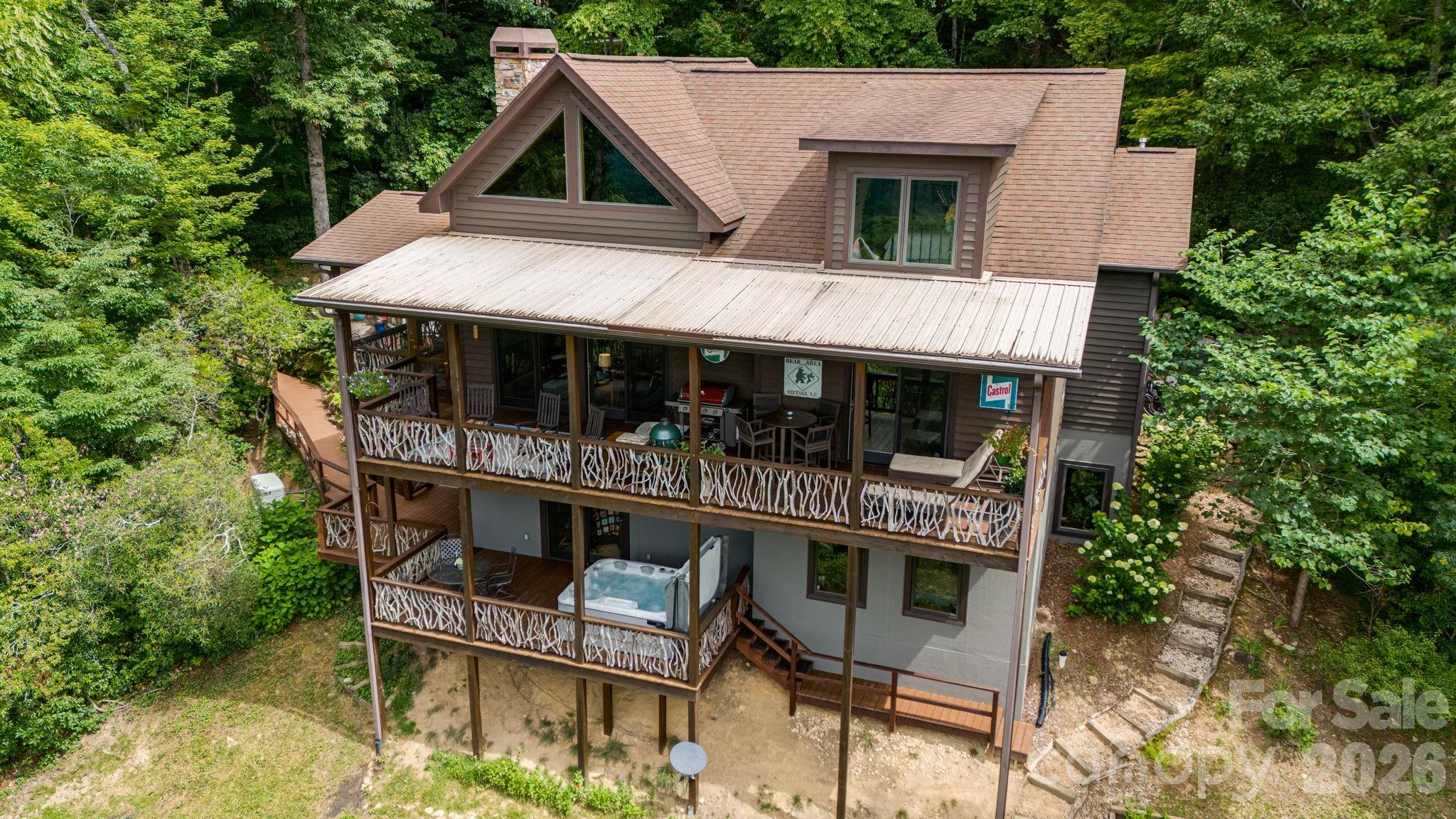 138 Bear Paw Drive Property Photo 4